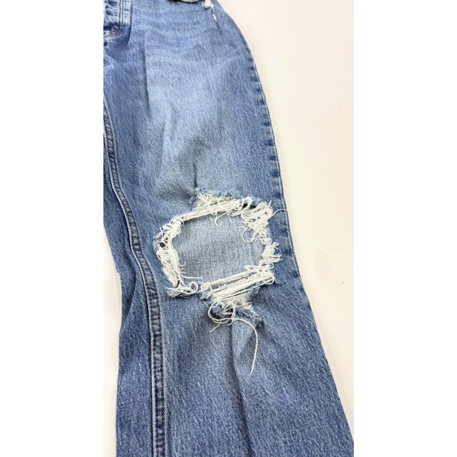 Abercrombie & Fitch VINTAGE Abercrombie & Fitch The Dad Jeans Womens 27 Blue High Rise Curve Love Ripped Jeans Size 27" / US 4 / IT 40 - 2 Thumbnail