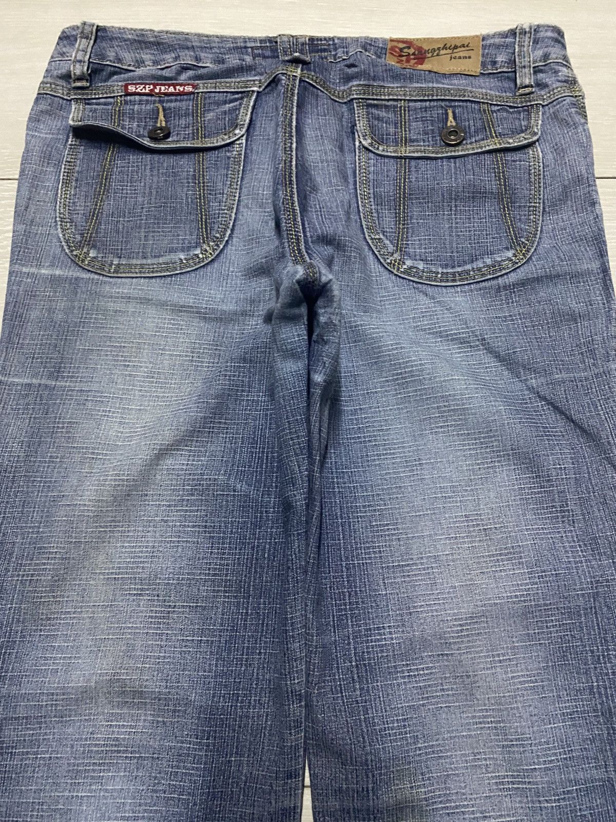 Japanese Brand Vintage Japanese Brand Distressed Faded Flare Soft Jeans Size US 30 / EU 46 - 4 Thumbnail