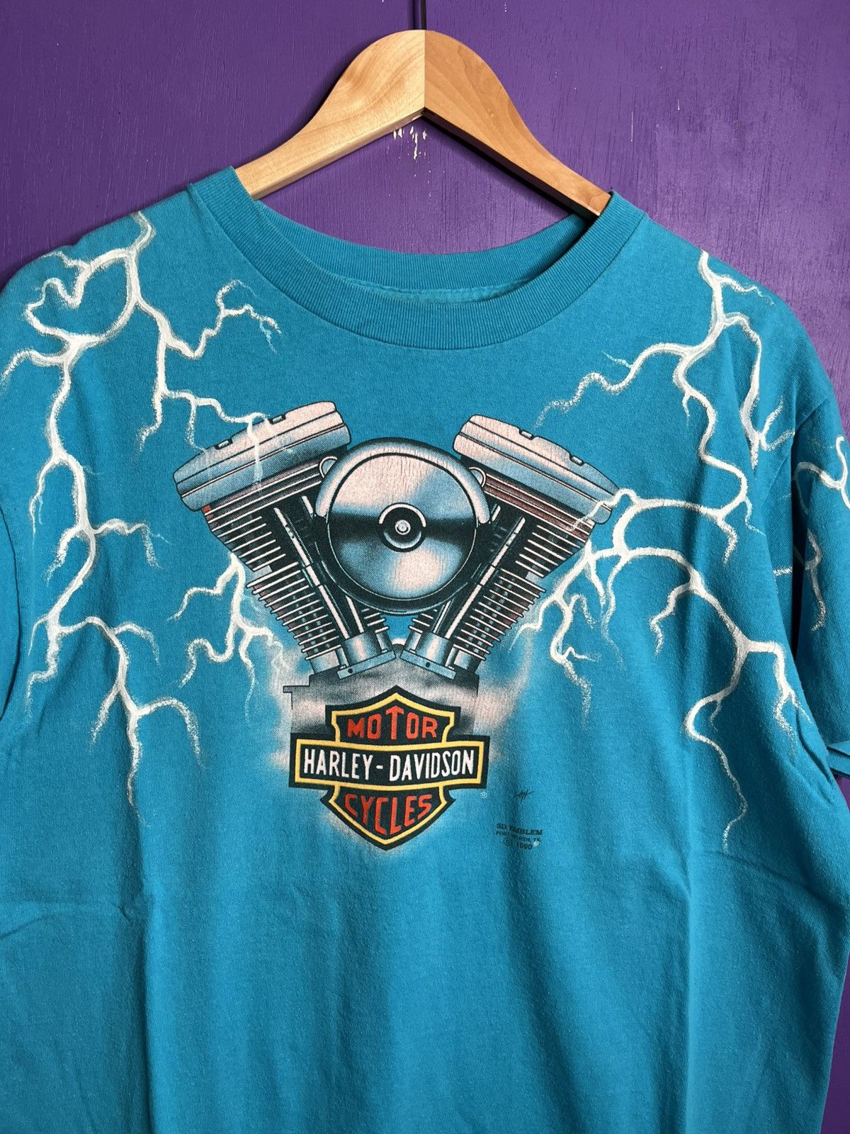 Harley Davidson Vintage 1990 3D emblem Harley engine lightning t-shirt Size US L / EU 52-54 / 3 - 3 Thumbnail
