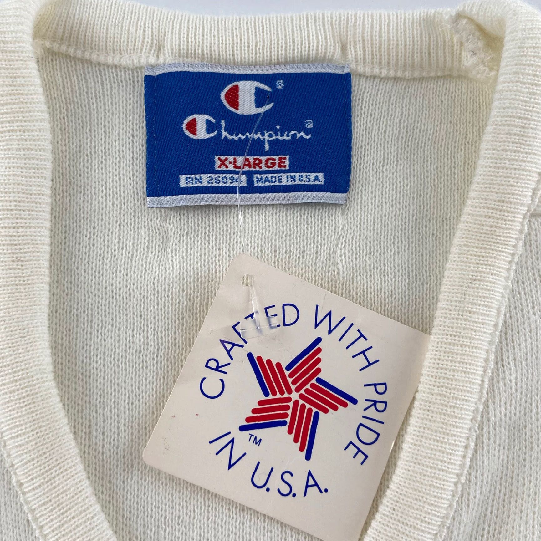 Champion VINTAGE Champion Sweater Adult XL White V-Neck Pullover Football Mens Size US XL / EU 56 / 4 - 7 Thumbnail