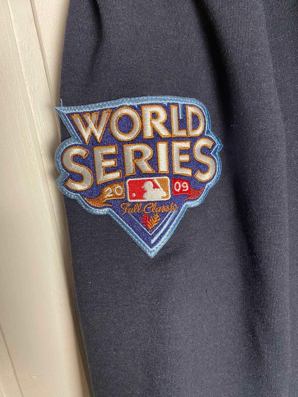 New Era Navy Blue New York Yankees World New Era Hoodie size XL Size US XL / EU 56 / 4 - 9 Thumbnail