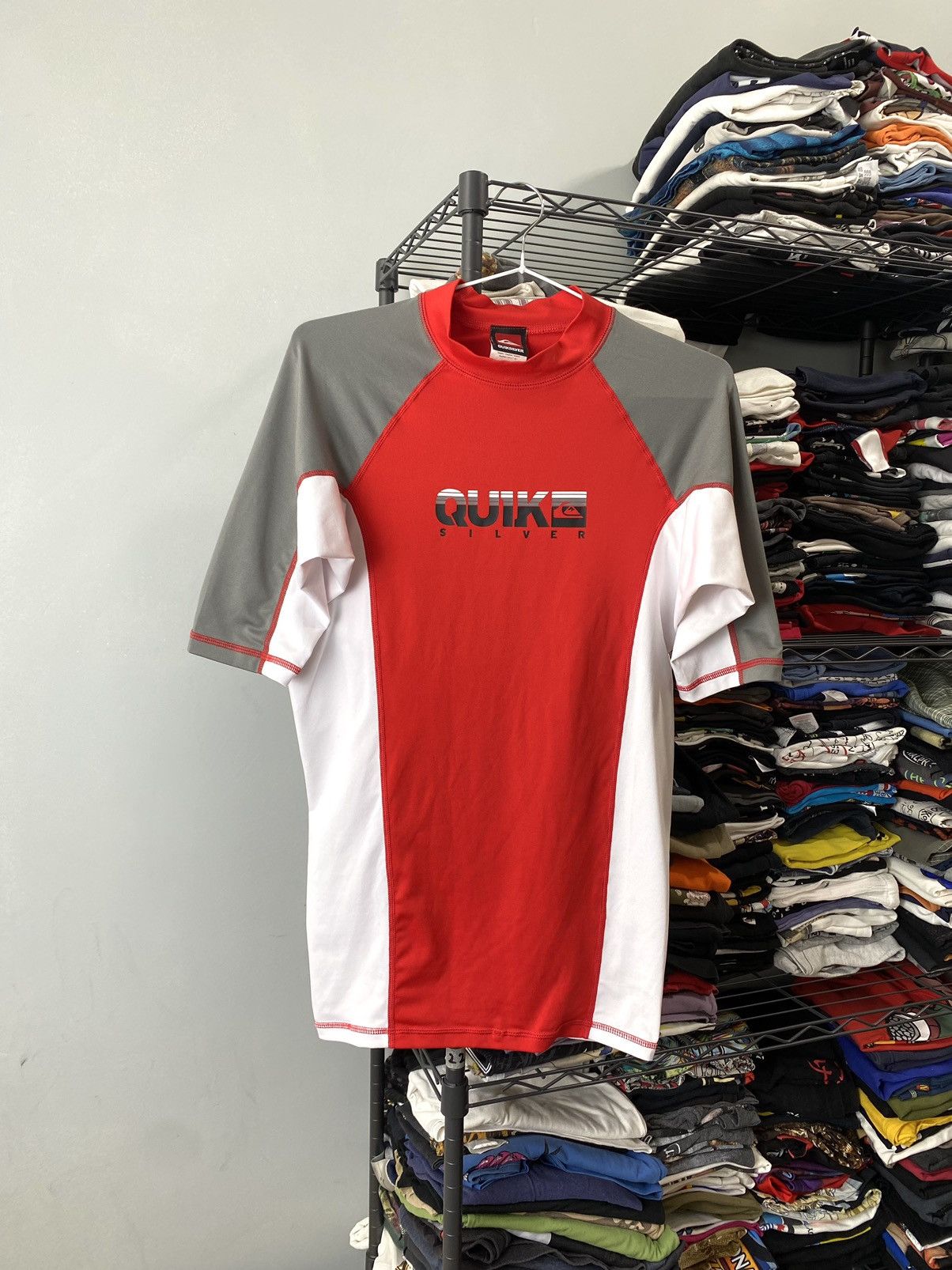 Quiksilver Vintage 2000’s Quiksilver T Shirt Surf Wear Size US M / EU 48-50 / 2 - 1 Thumbnail
