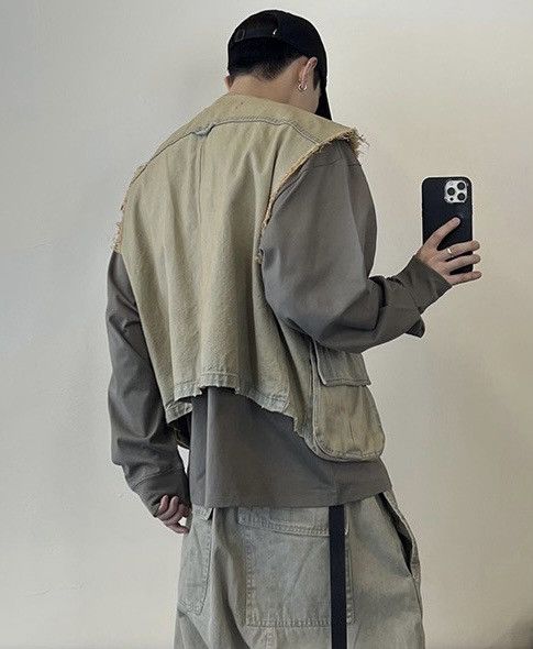 Japanese Brand × Vintage Outdoor retro faded multi pocket distressed vest jacket Size US L / EU 52-54 / 3 - 6 Thumbnail