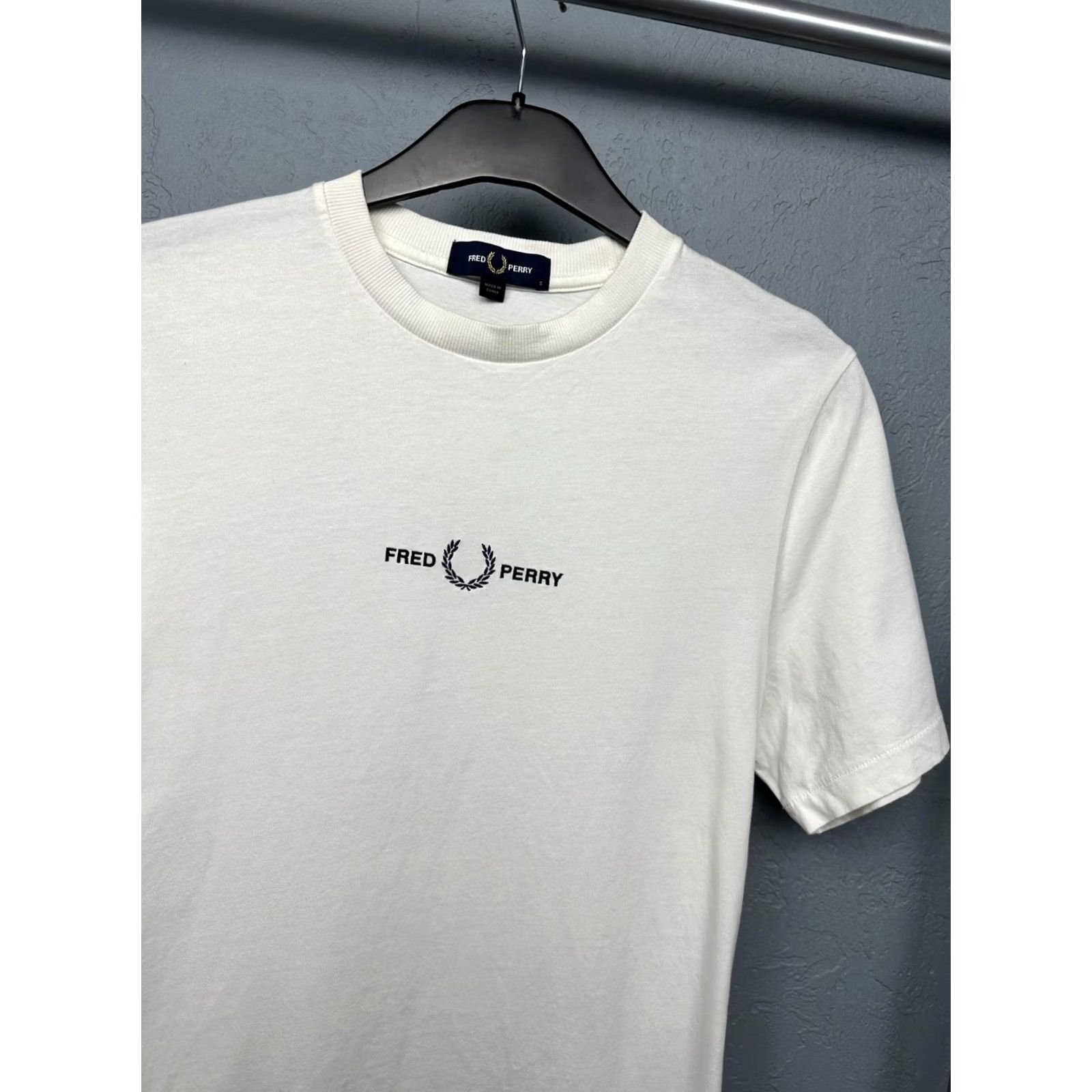 Fred Perry Fred Perry Mens Crew Neck T-Shirt Tee Size S White Cotton Logo Shirt Mens Shirt S White Logo Size US S / EU 44-46 / 1 - 2 Thumbnail