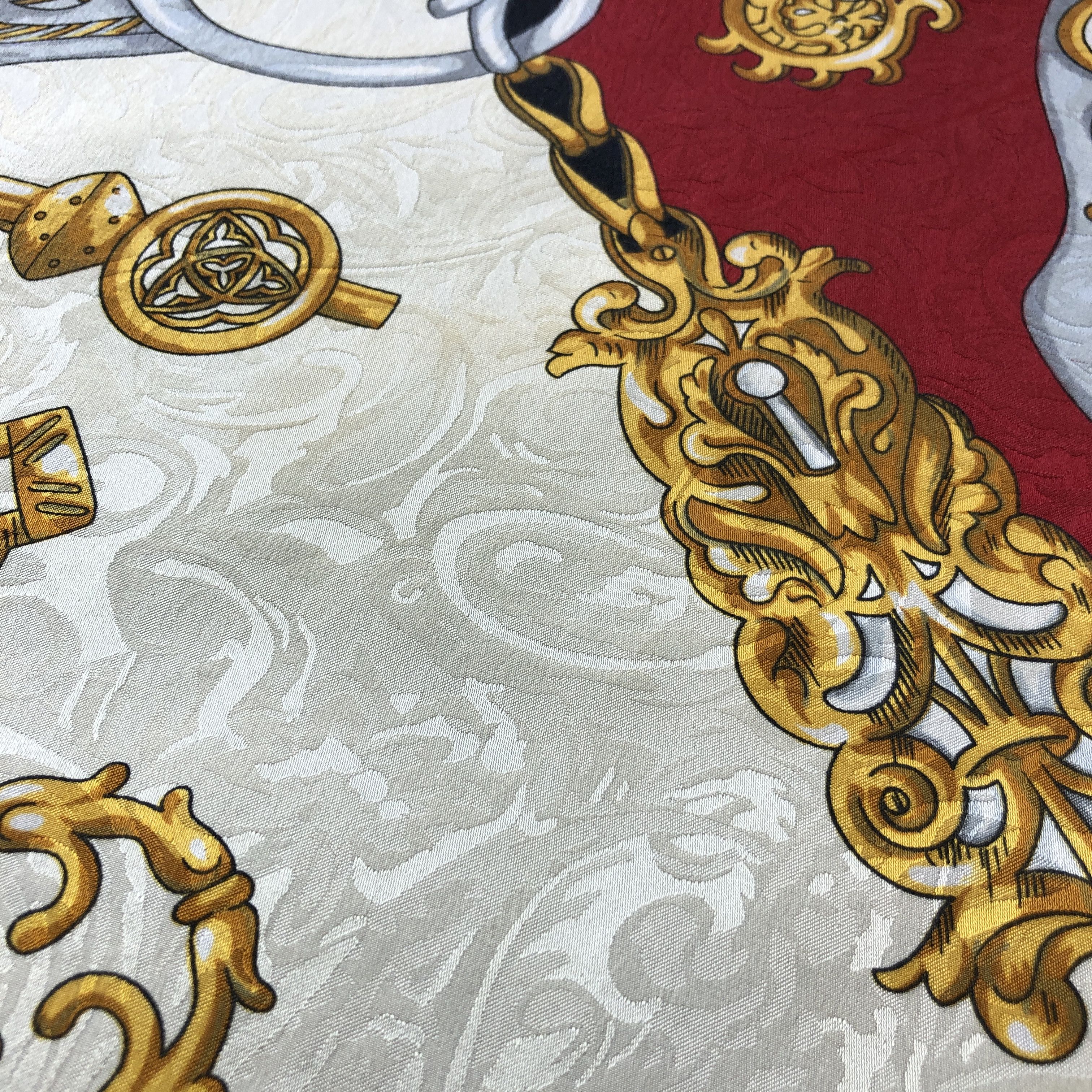 Japanese Brand Vintage Luxury Baroque Design Silk Scarf M1201 Size ONE SIZE - 7 Thumbnail
