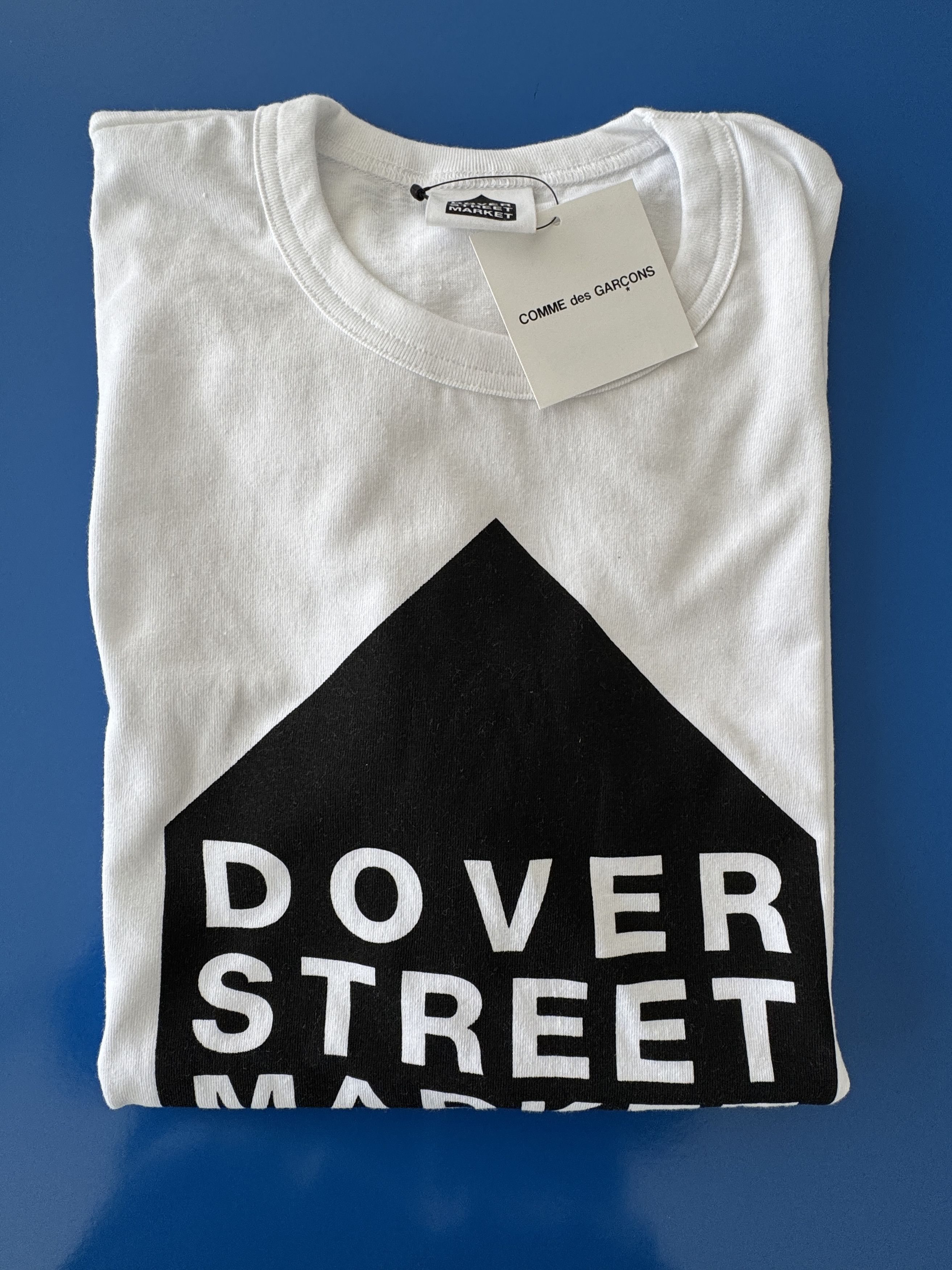 Comme des Garcons Dover Street Market New York / Comme des Garçons T-Shirt Size US L / EU 52-54 / 3 - 12 Thumbnail