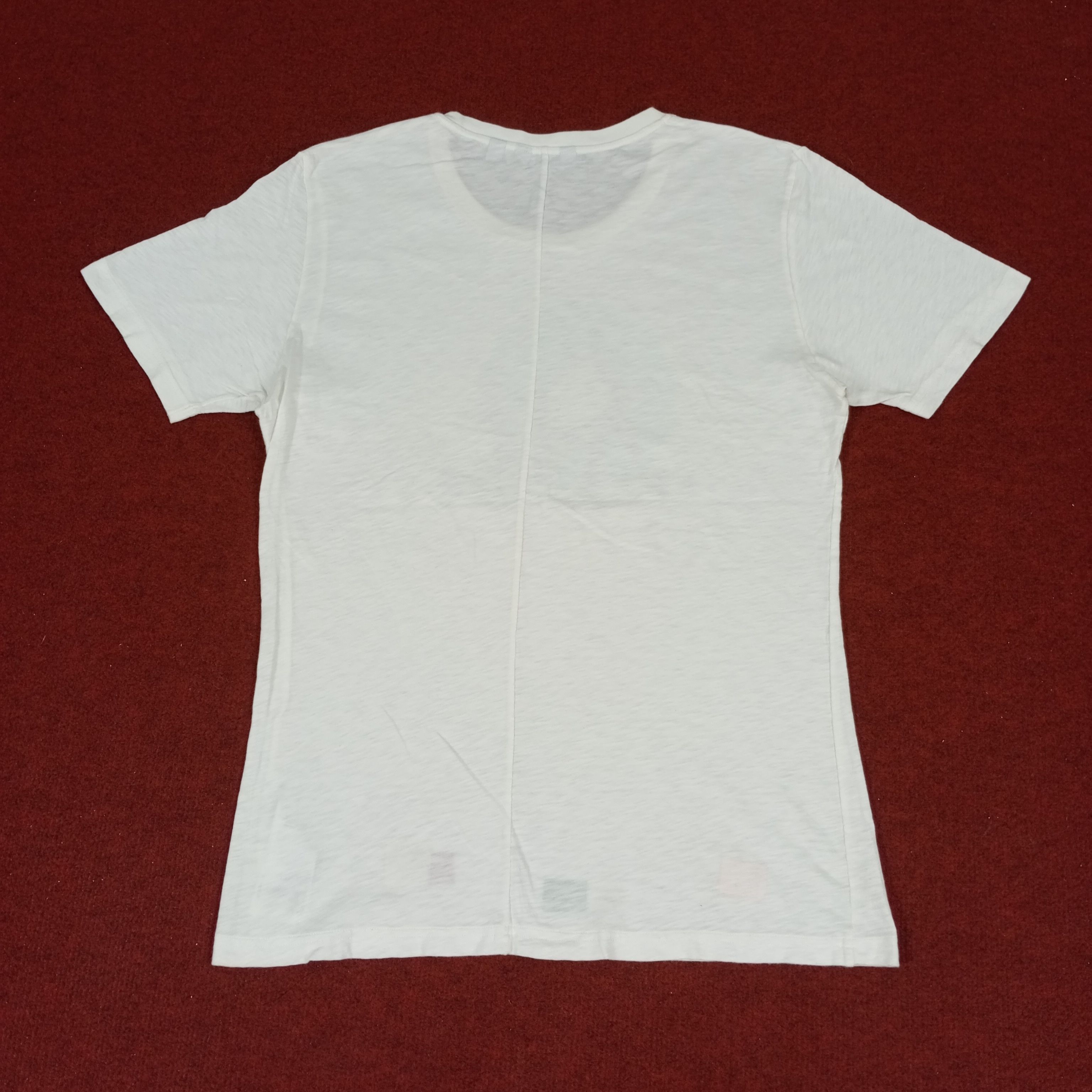 Undercover × Uniqlo UNIQLO UNDERCOVER Jun Takahashi Japanese Brand Tshirt Size US M / EU 48-50 / 2 - 3 Thumbnail