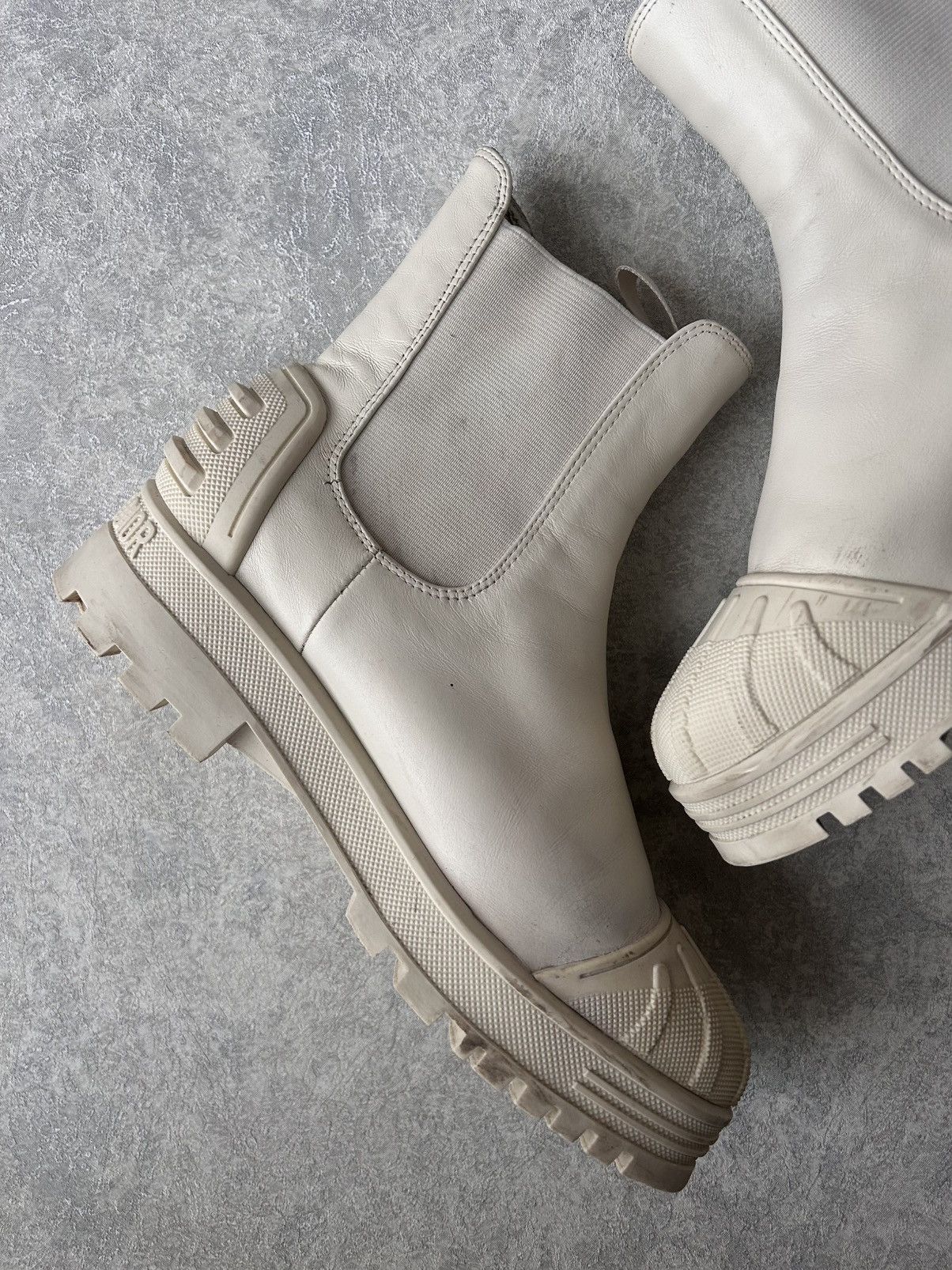 Dior Christian Dior Leather Chelsea Ankle Boots Size US 7 / IT 37 - 12 Thumbnail
