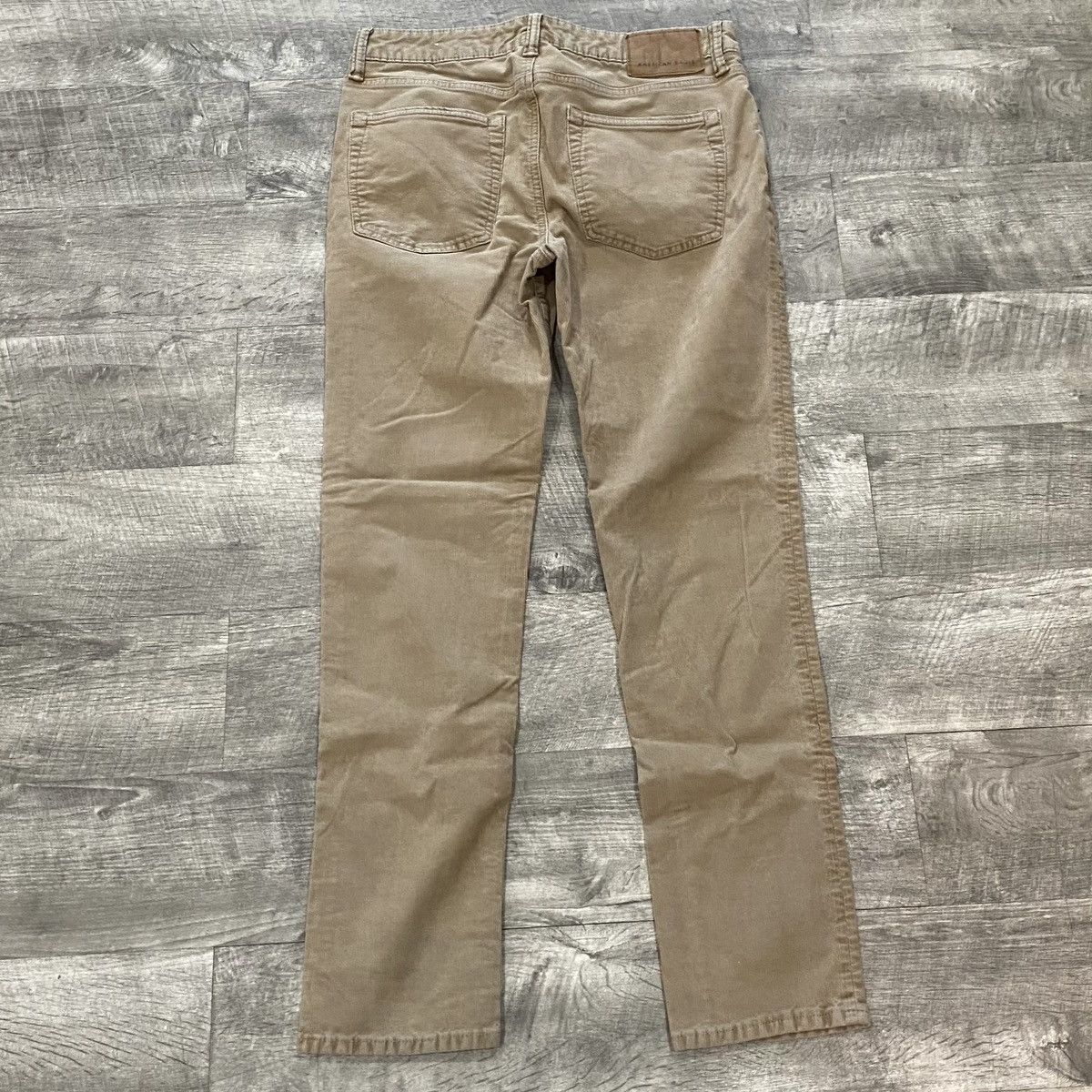 American Eagle Outfitters American Eagle khaki corduroy pants size men 32x32 Size US 32 / EU 48 - 1 Thumbnail