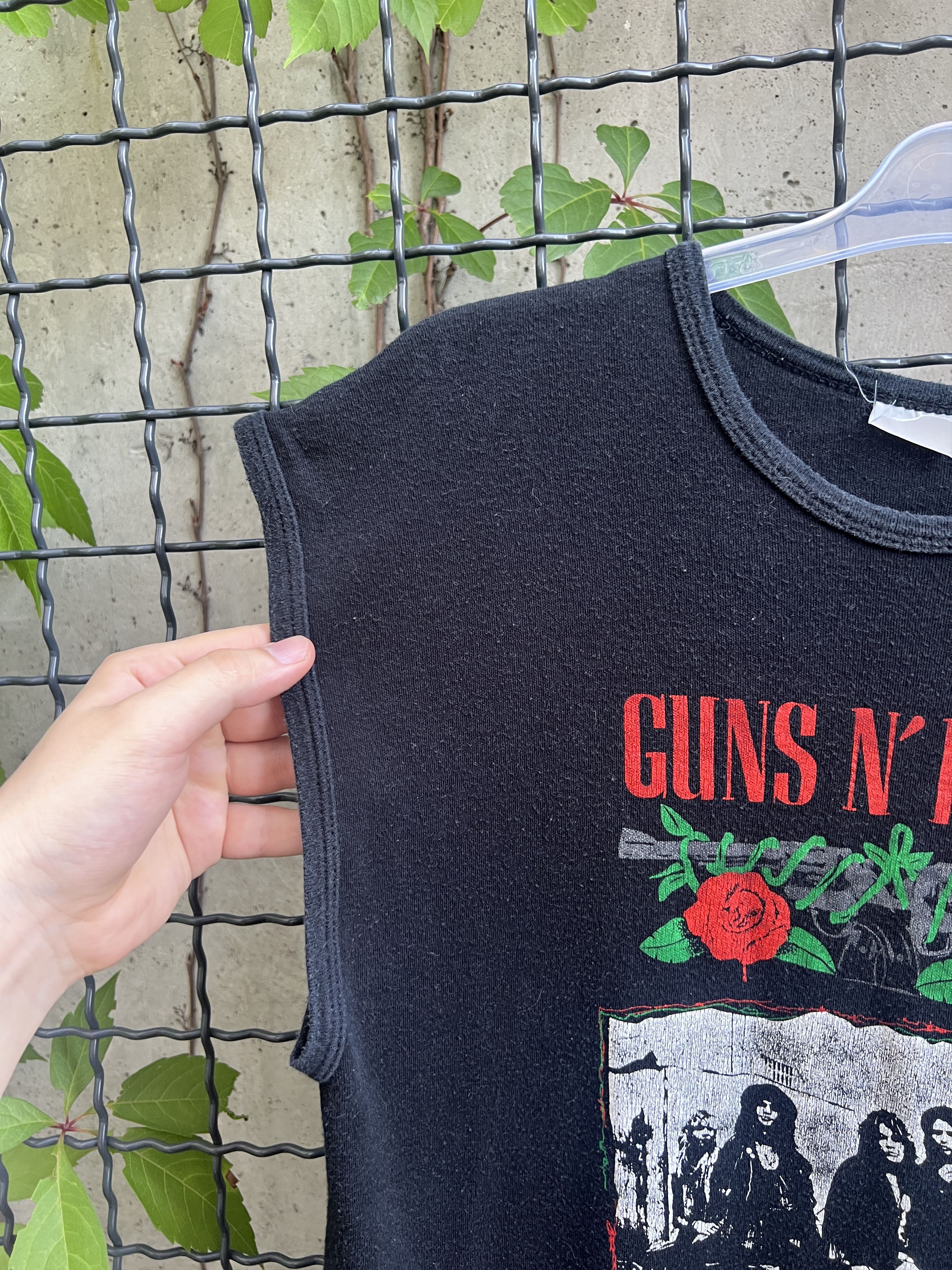 Band Tees Vintage 90s Guns N Roses Rock Band Tank Top Shirt Size US M / EU 48-50 / 2 - 3 Thumbnail