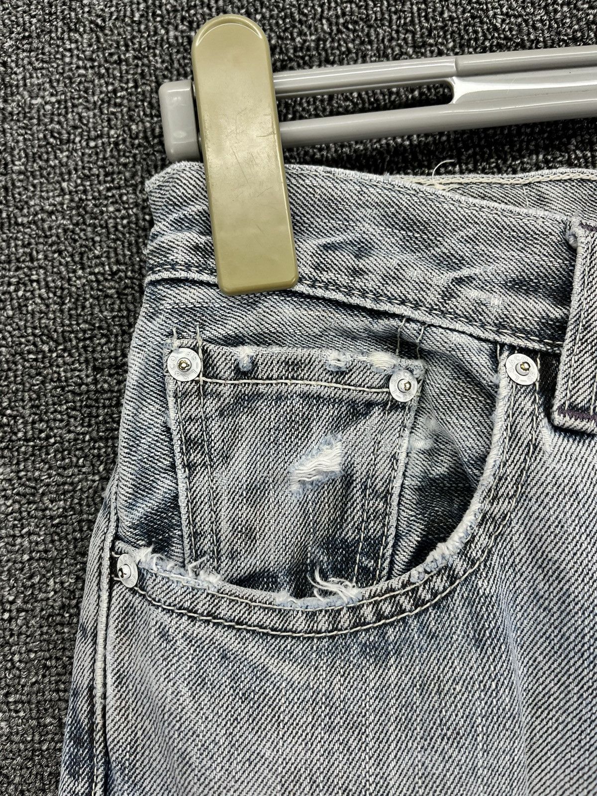 Levi's Vintage 90s Levi's Trashed Jeans Denim Pants Size US 31 - 12 Thumbnail