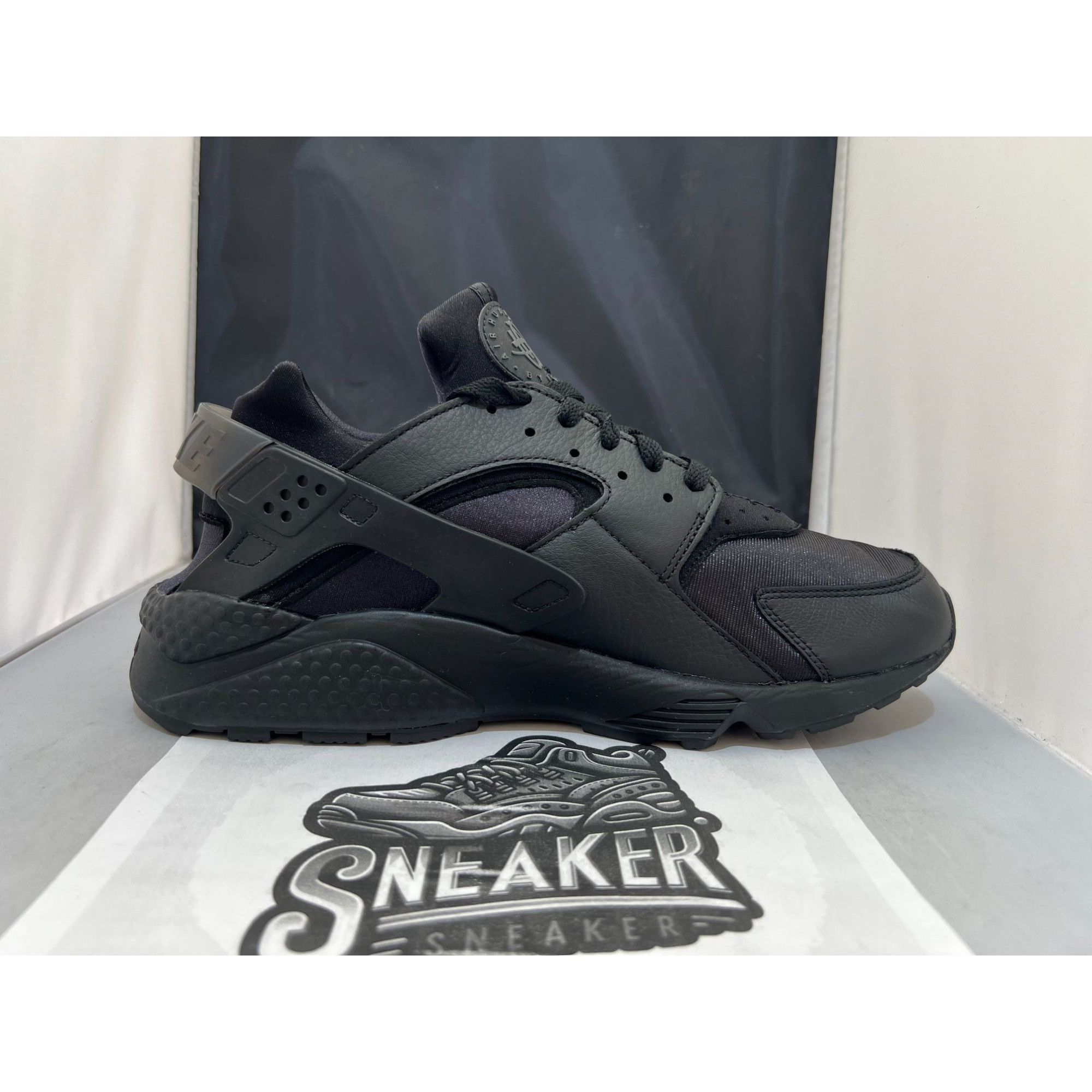 Nike NIKE AIR HUARACHE Black - DD1068 002 Men's size 10 Size US 10 / EU 43 - 2 Preview