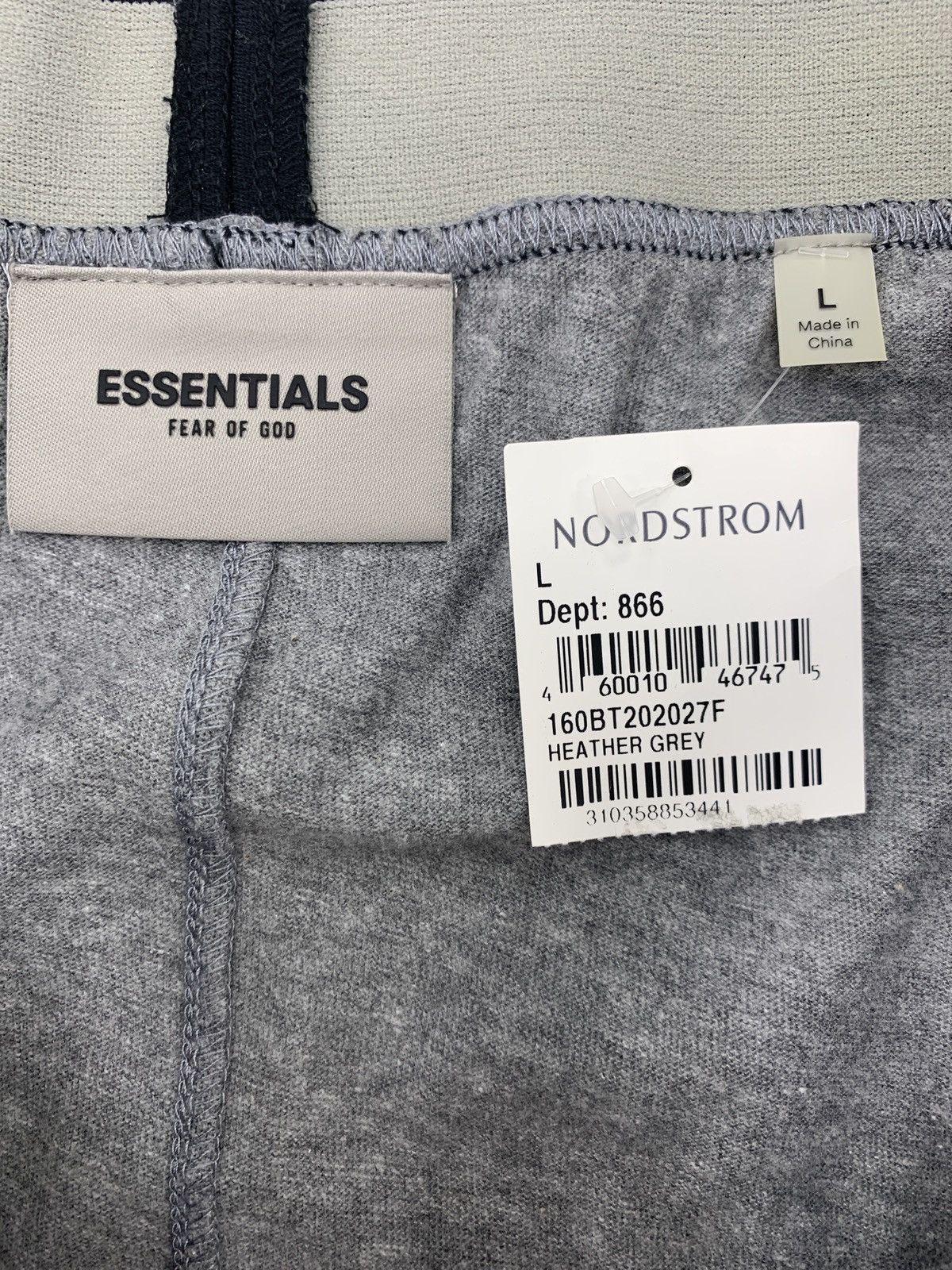 Essentials Fear of God ESSENTIALS Lounge shorts “Heather Grey” Size US 34 / EU 50 - 3 Thumbnail