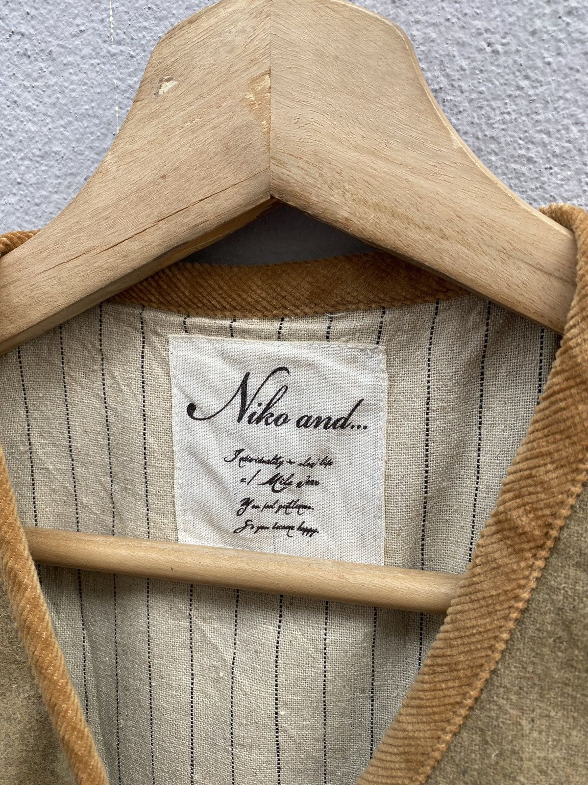 If Six Was Nine × Japanese Brand Japanese Designer “Niko and…” Patchwork Wool + Corduroy Vest Size US S / EU 44-46 / 1 - 4 Thumbnail