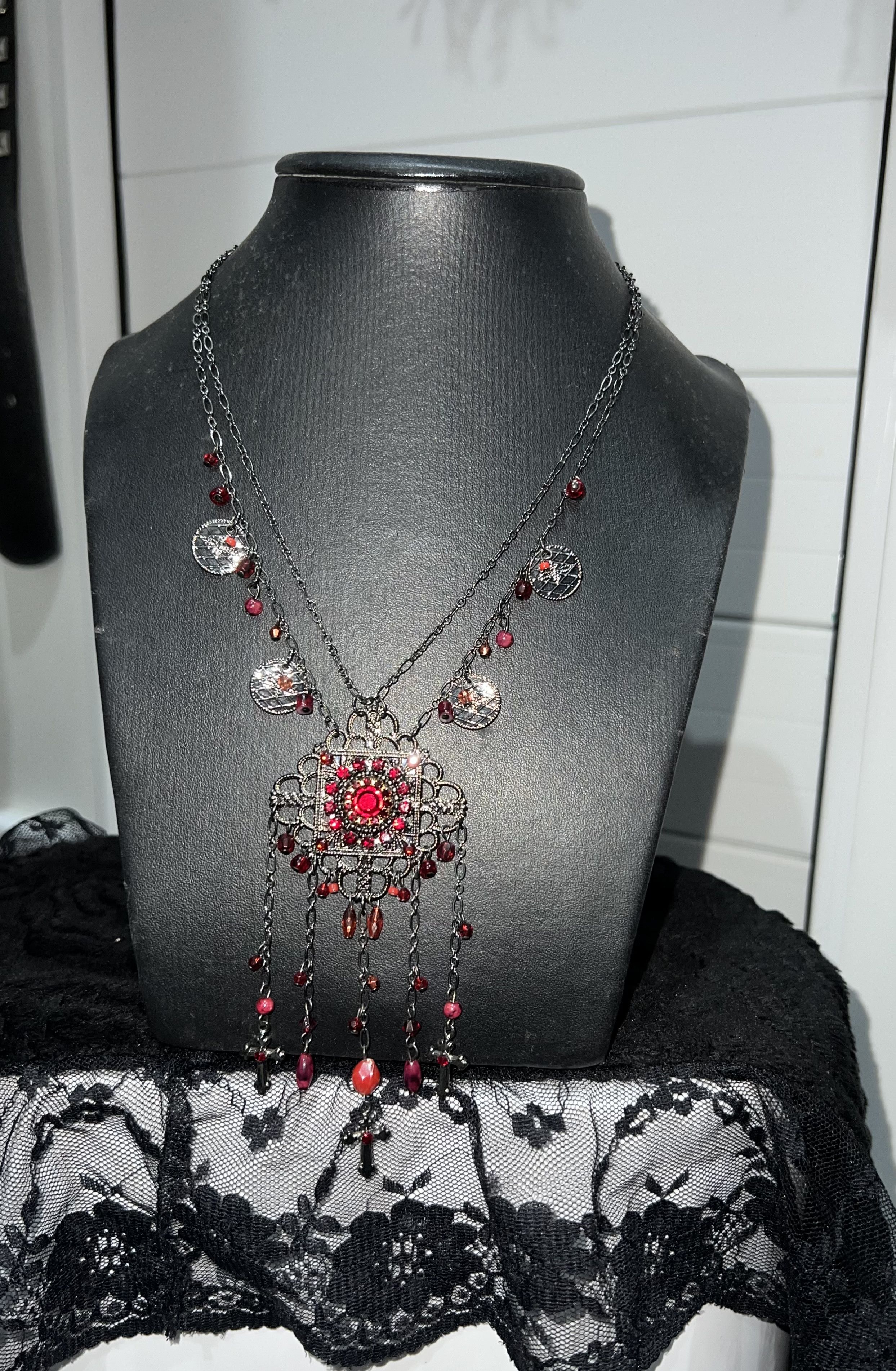 Japanese Brand Gothic Victorian Red Necklace 🥀 Size ONE SIZE - 2 Thumbnail