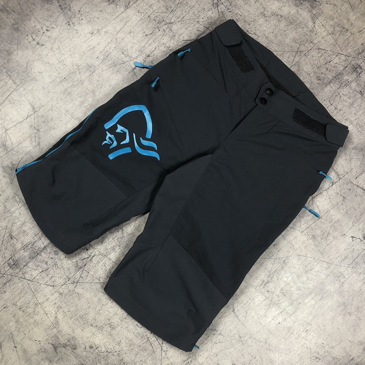 Norrona Norrona Trekking Outdoor Fjora Mountain Shorts y2k gcw23 og Size 28" / US 6 / IT 42 - 3 Thumbnail
