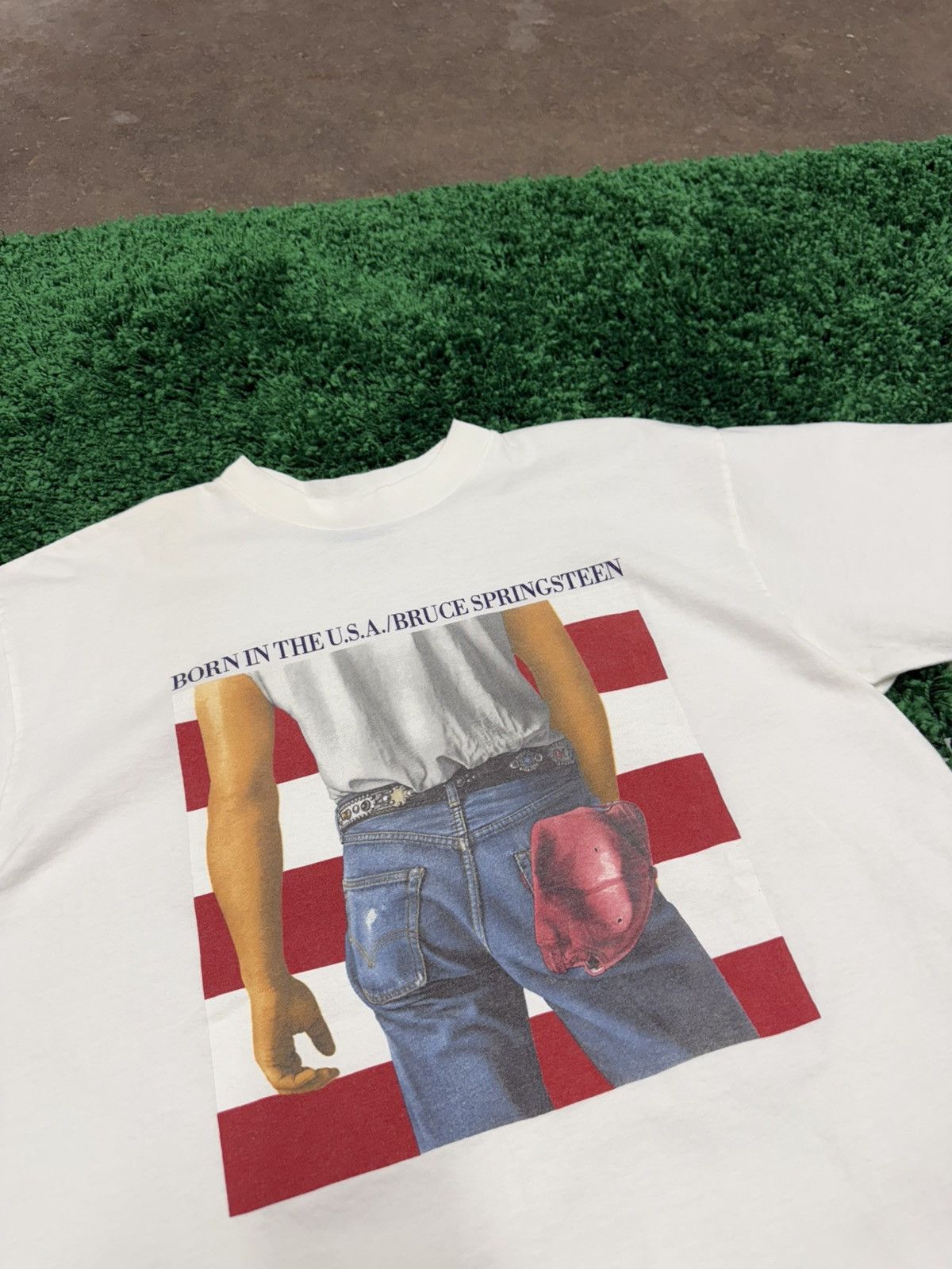 Vintage RARE GRAIL Bruce Springsteen Born in the USA Album Tee XL Size US XL / EU 56 / 4 - 2 Thumbnail