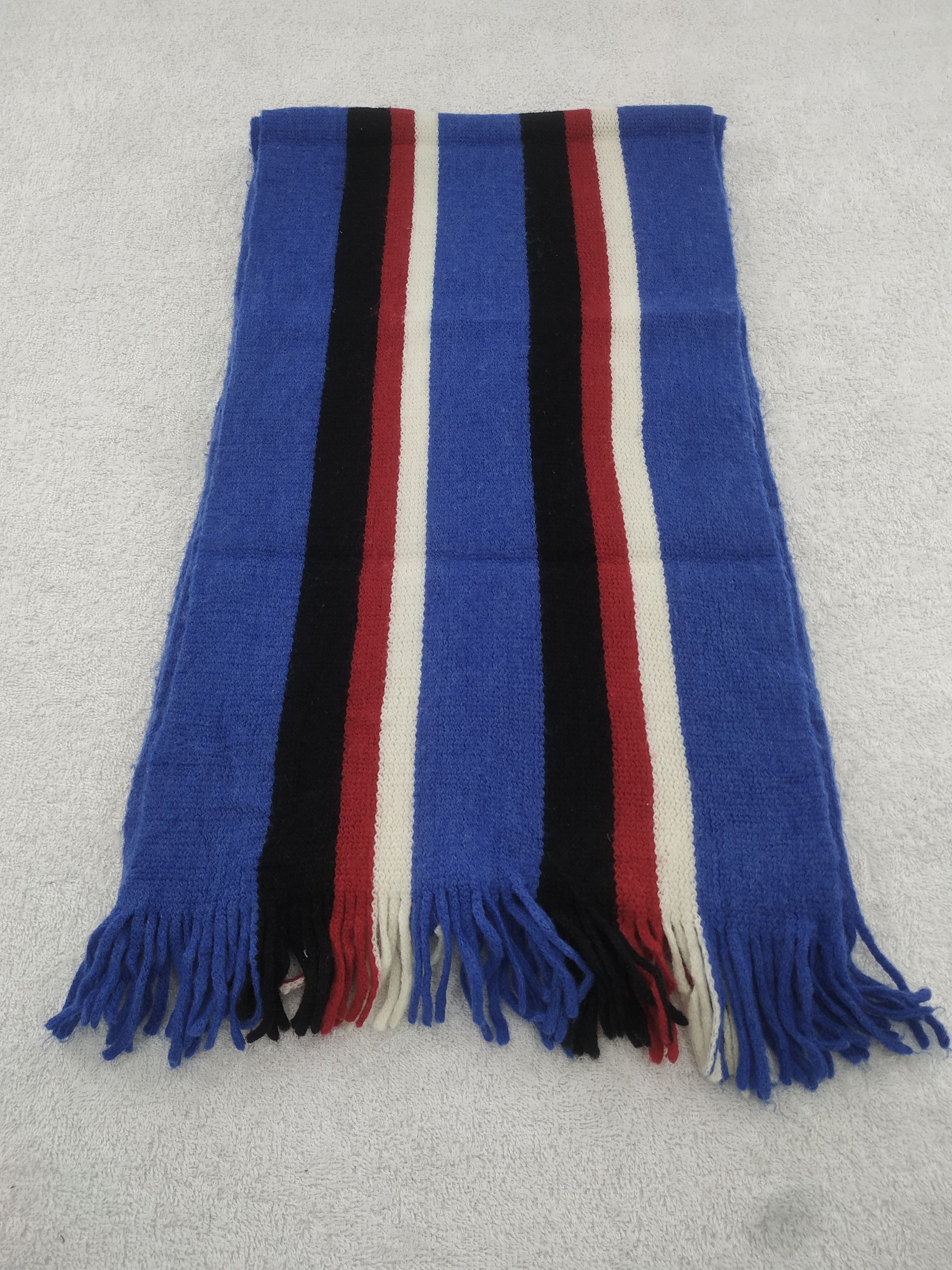 JW Anderson × Uniqlo Vintage Uniqlo x JW Anderson Scarf/Muffler/Neckwear MF218 Size ONE SIZE - 1 Thumbnail