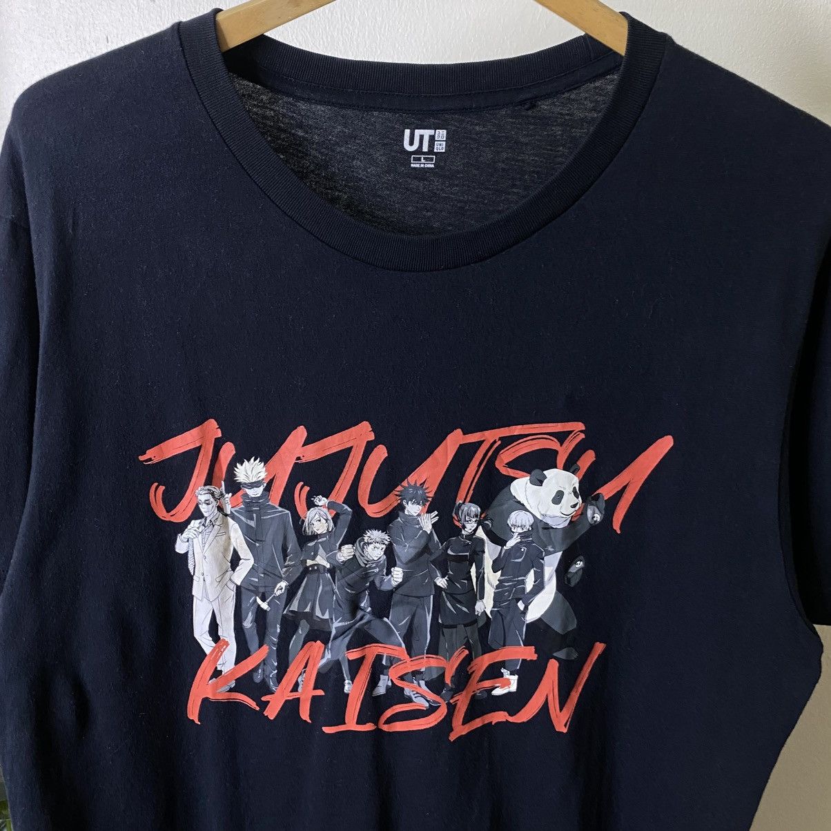 Uniqlo UT Anime Jujutsu Kaisen Manga Series Collaboration T Shirt Size US L / EU 52-54 / 3 - 2 Thumbnail