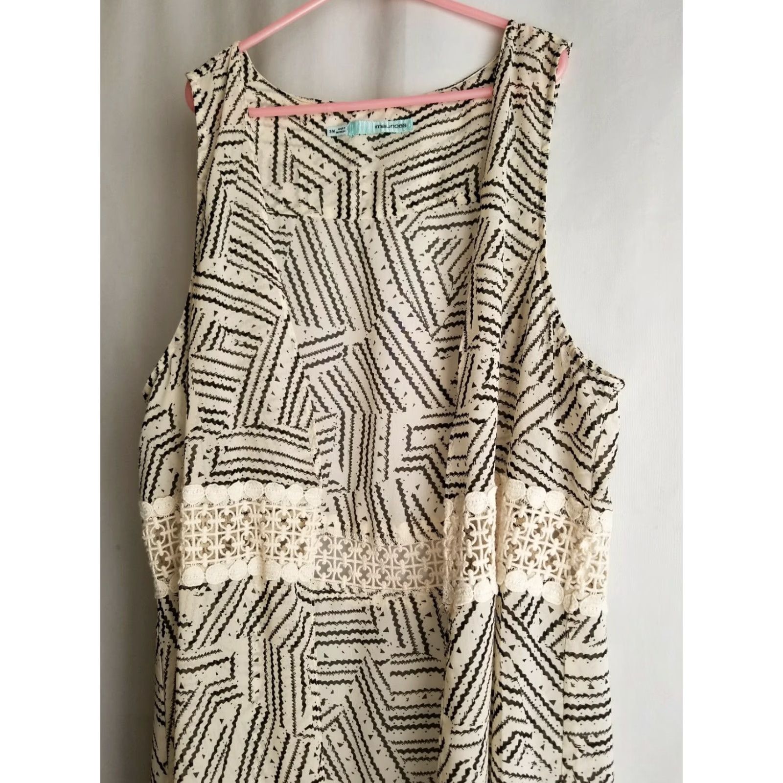 Vintage Maurices Shrug Shirt Geometric S/M Long Boho Sheer Sleeveless Beige Black Womens Size S / US 4 / IT 40 - 2 Thumbnail