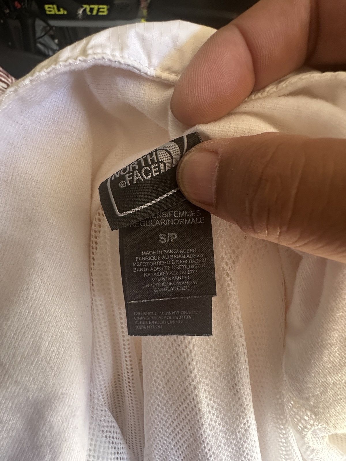 The North Face The North Face Hoodie Jacket Women's Small Hyvent Off White Size S / US 4 / IT 40 - 6 Thumbnail