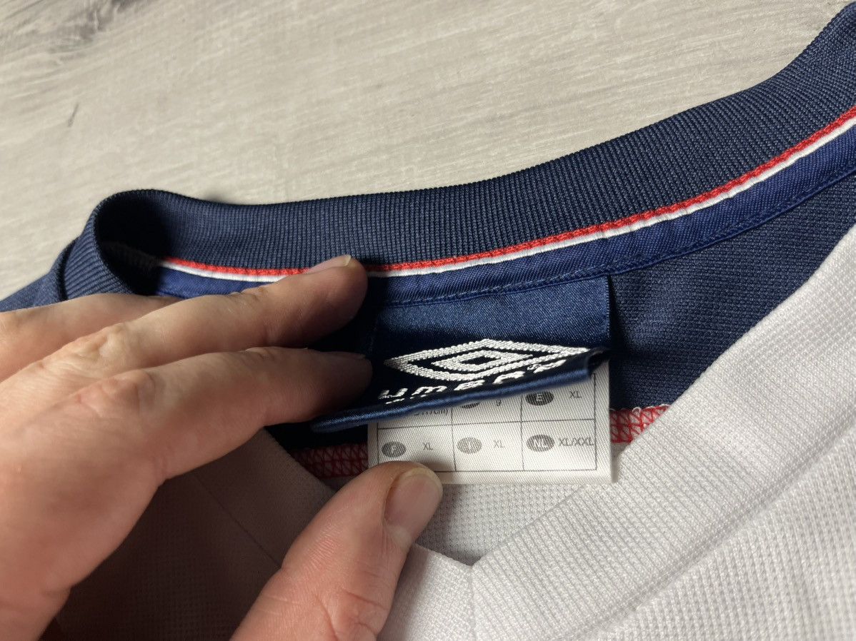 Umbro ENGLAND UMBRO VINTAGE FOOTBALL TRAINING JERSEY SOCCER Size US XL / EU 56 / 4 - 4 Thumbnail