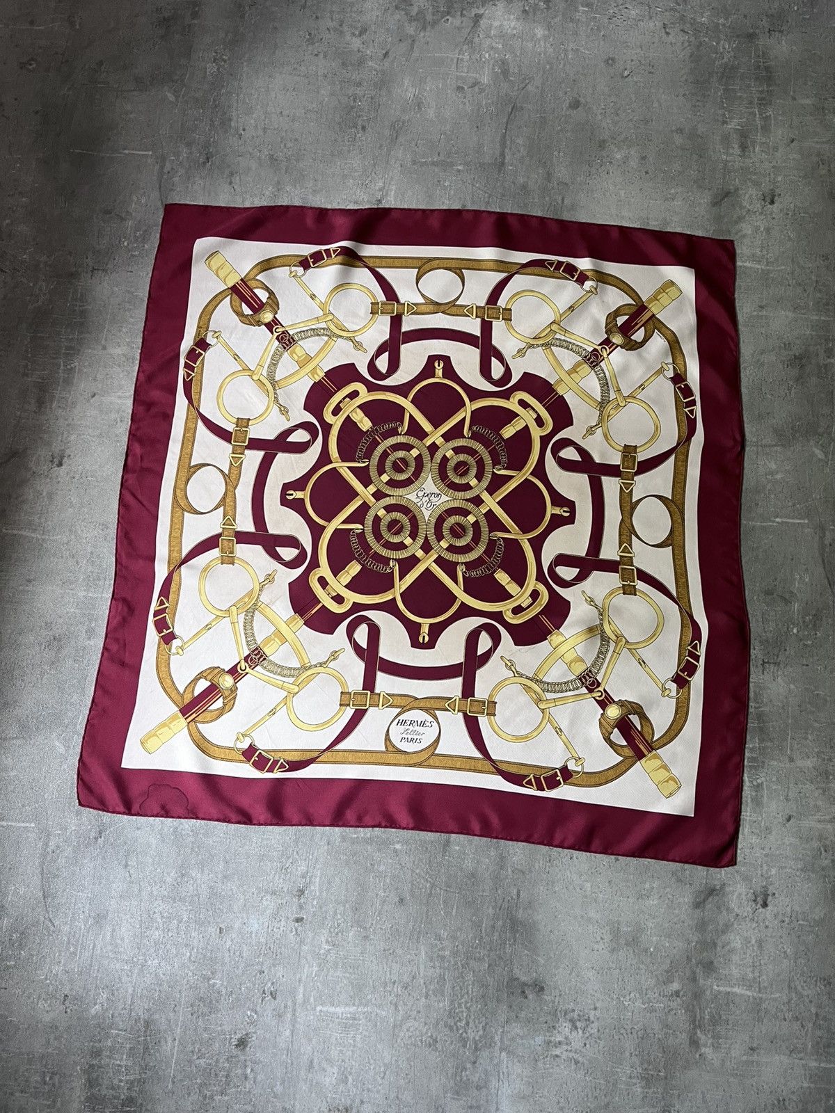 Hermes Hermes ''Eperon d'Or'' silk red scarf Size ONE SIZE - 2 Thumbnail