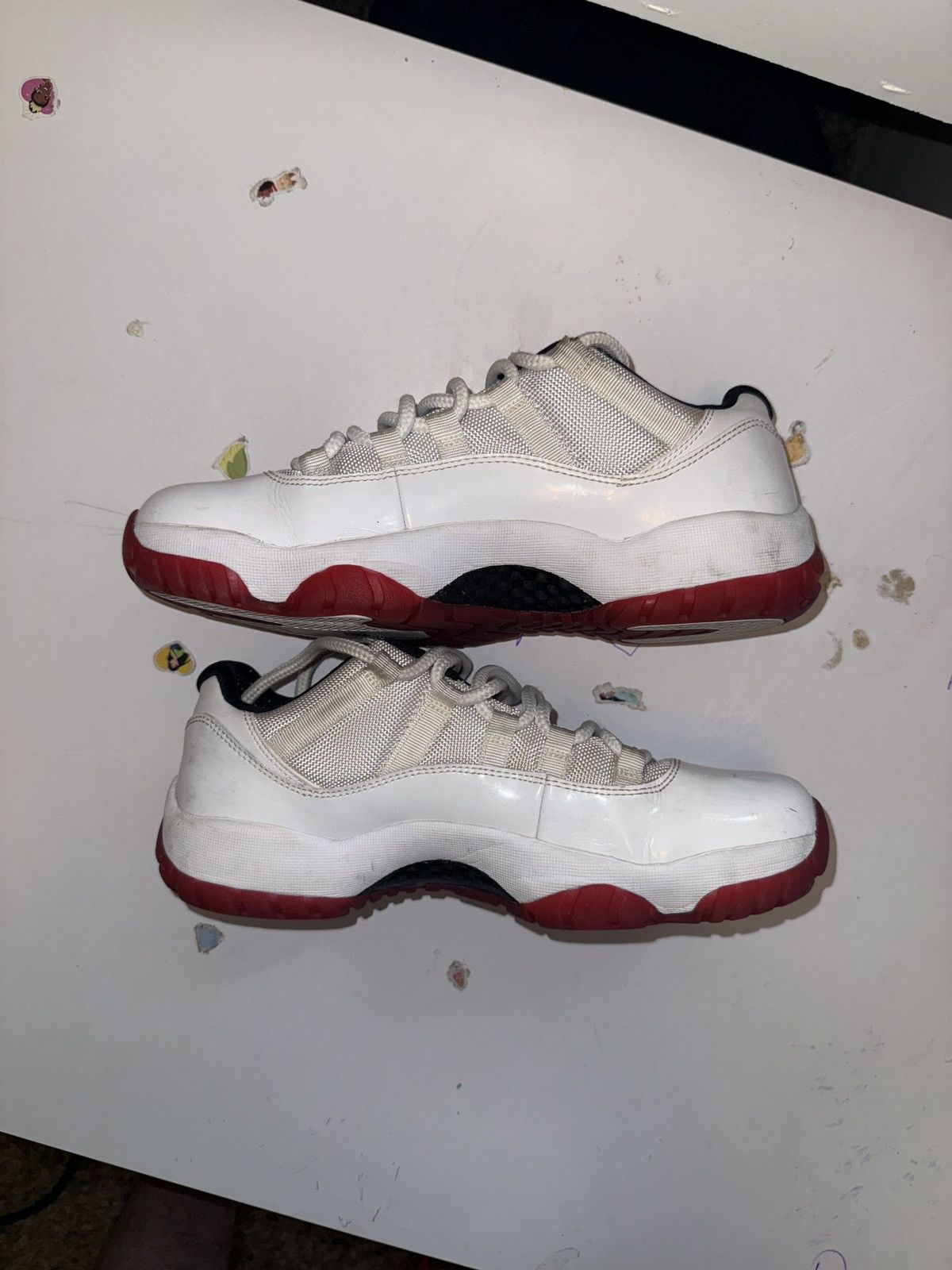 Nike Jordan 11 low cherry bottom Size US 9 / EU 42 - 2 Thumbnail