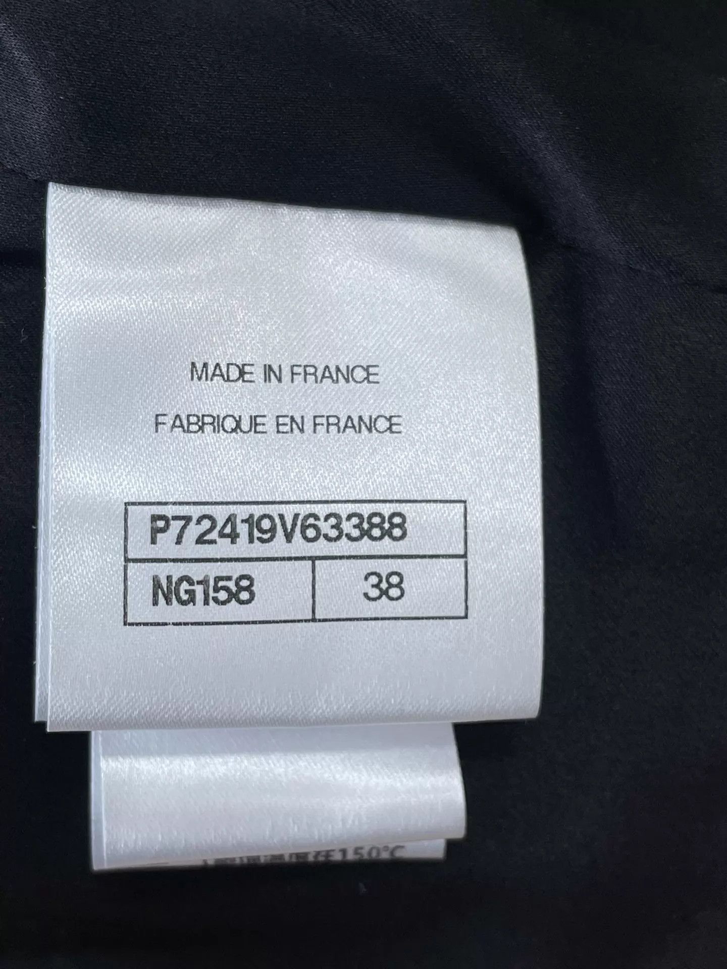 Chanel Chanel Black & White Short Jacket Women's Size 38 Size S / US 4 / IT 40 - 5 Thumbnail