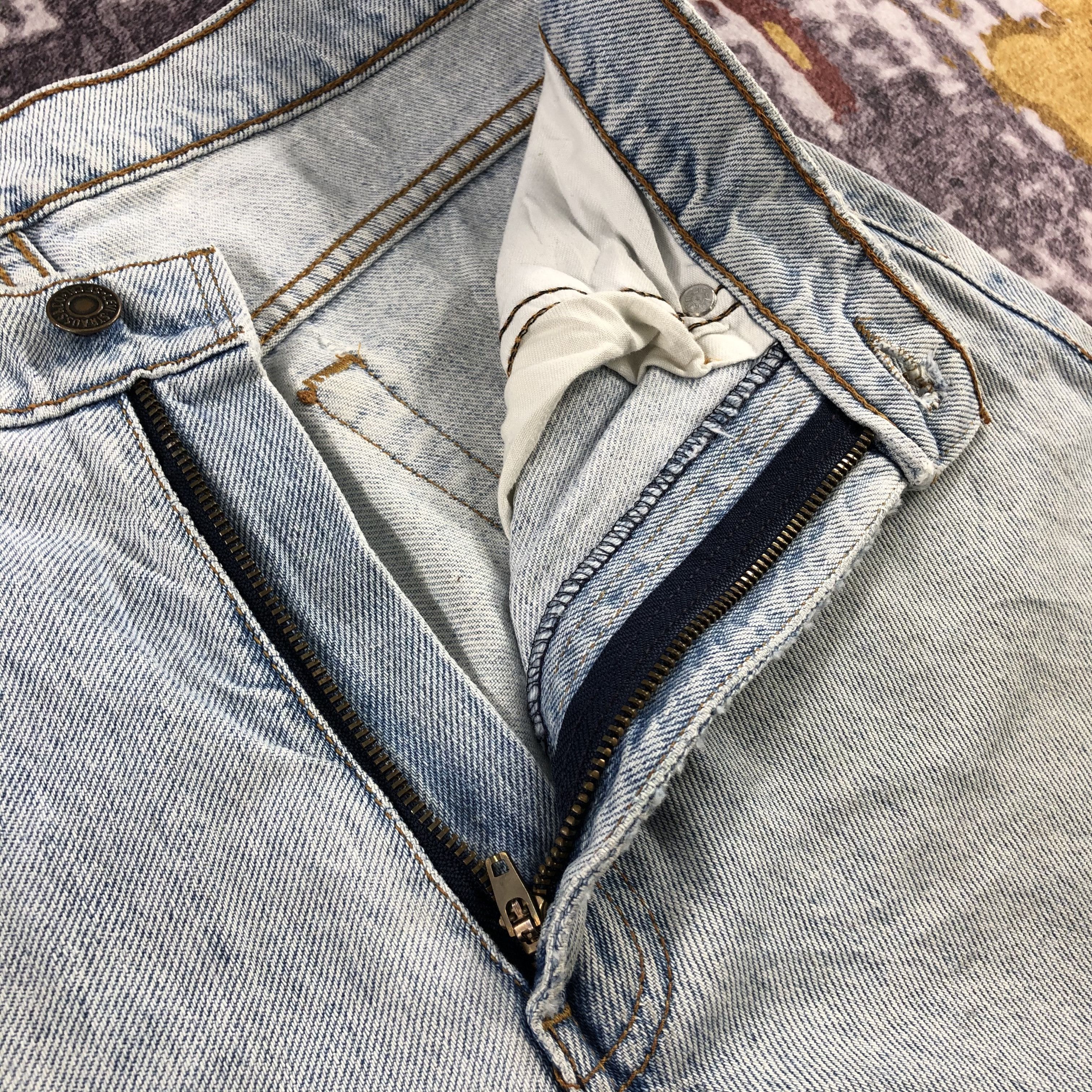 Levi's × Vintage Vintage 90s Light Wash Levis 515 Jeans-JM2656 Size US 28 / EU 44 - 9 Thumbnail