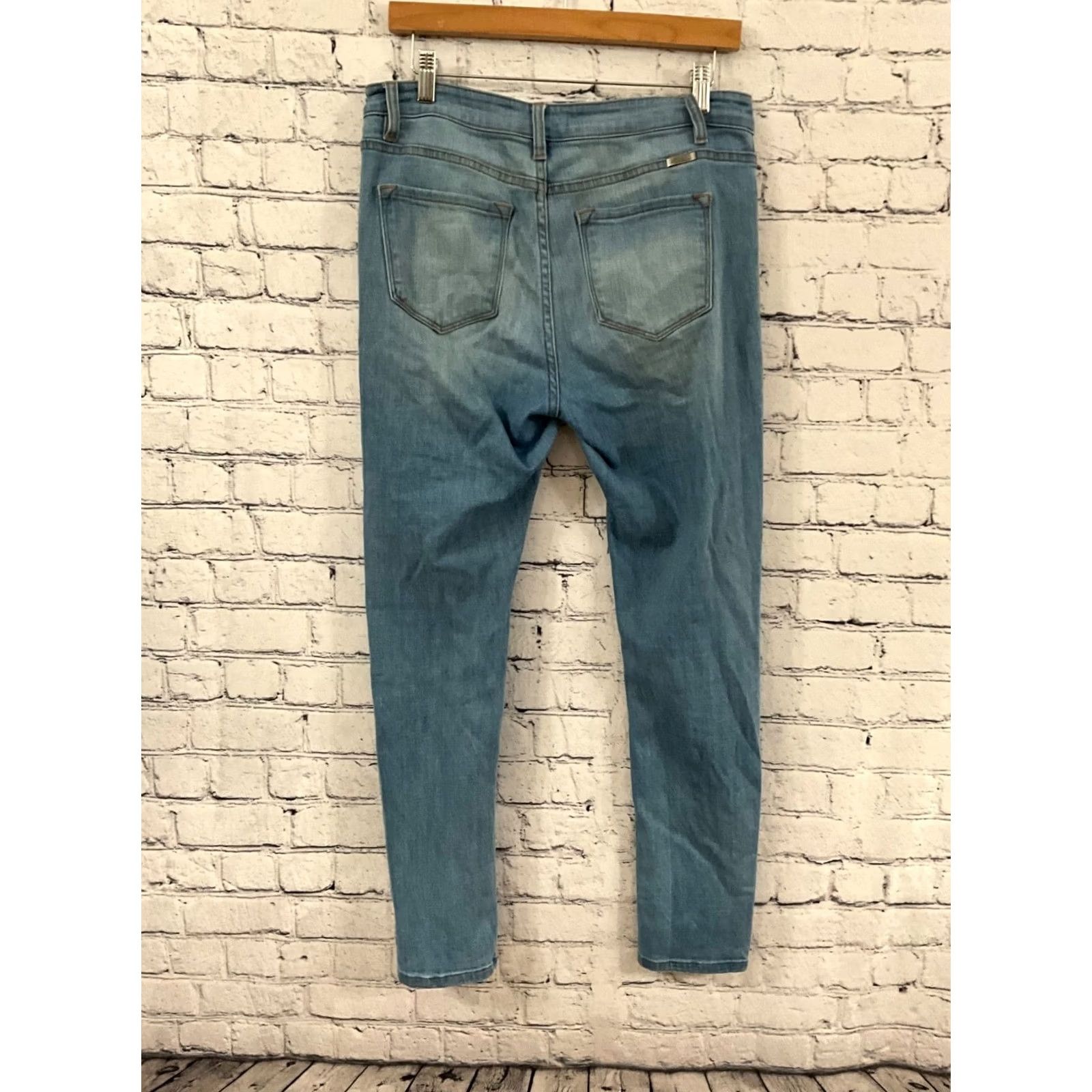 Vintage KANCAN Jeans Womens 28x28 Light Wash Denim 5-Pocket Skinny Mid Rise Blue Regular Size 28 Inseam 28) Size 28" / US 6 / IT 42 - 6 Thumbnail