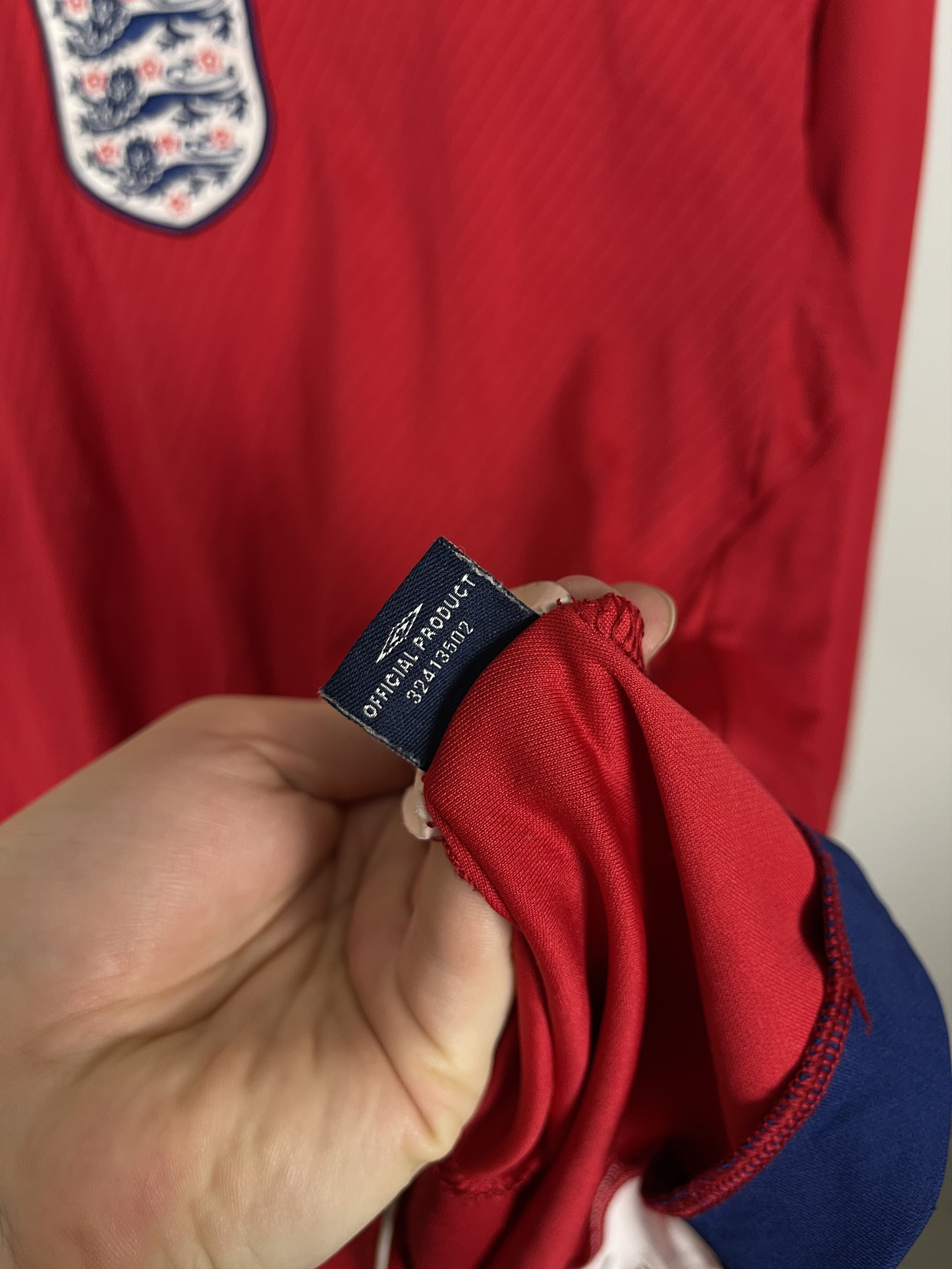 Umbro ENGLAND 2008 Football Umbro Long Sleeve Red Mens Medium M Size US M / EU 48-50 / 2 - 9 Thumbnail