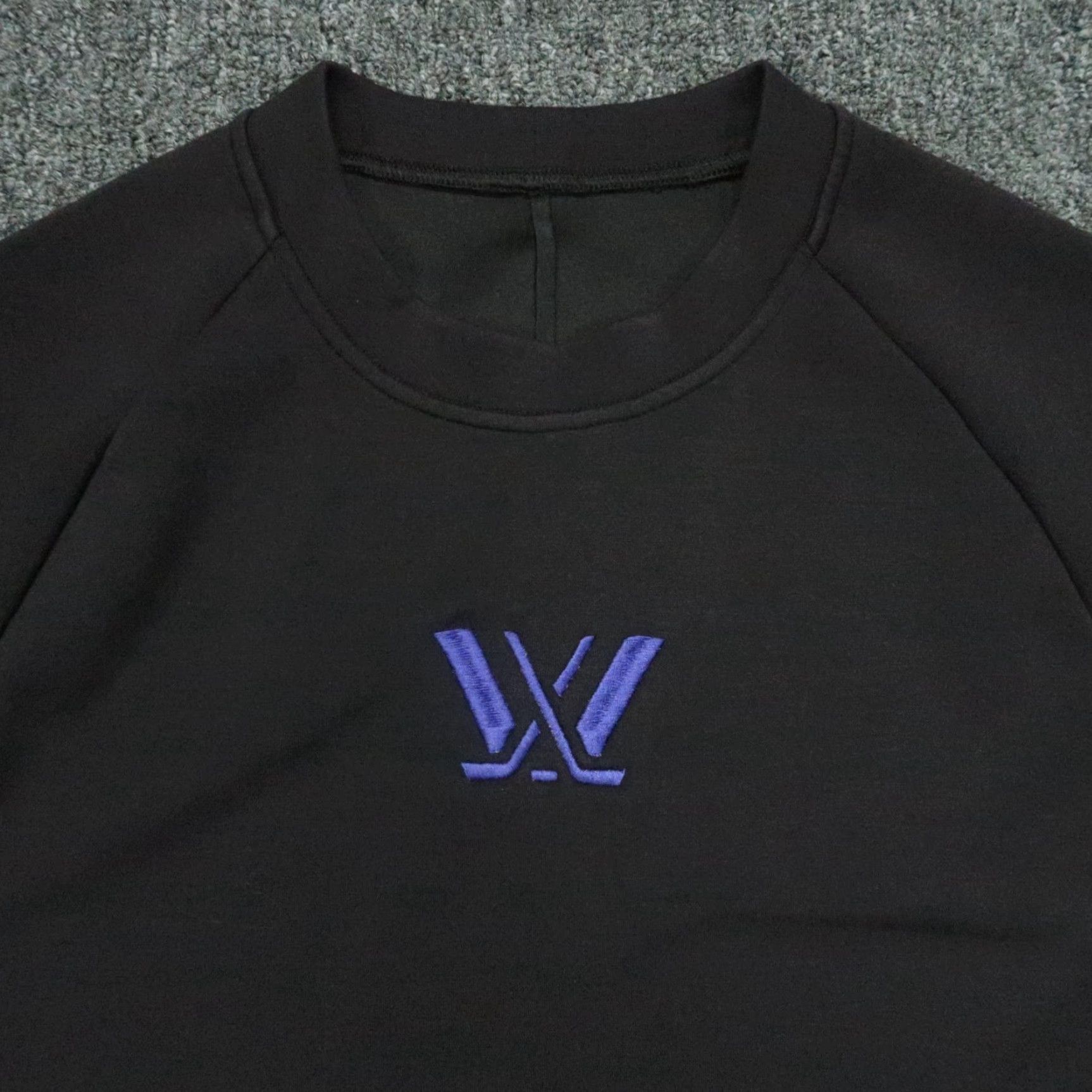Lululemon Lululemon Sweatshirt Womens Large Black Crew Pullover Professional Hockey Size L / US 10 / IT 46 - 2 Thumbnail