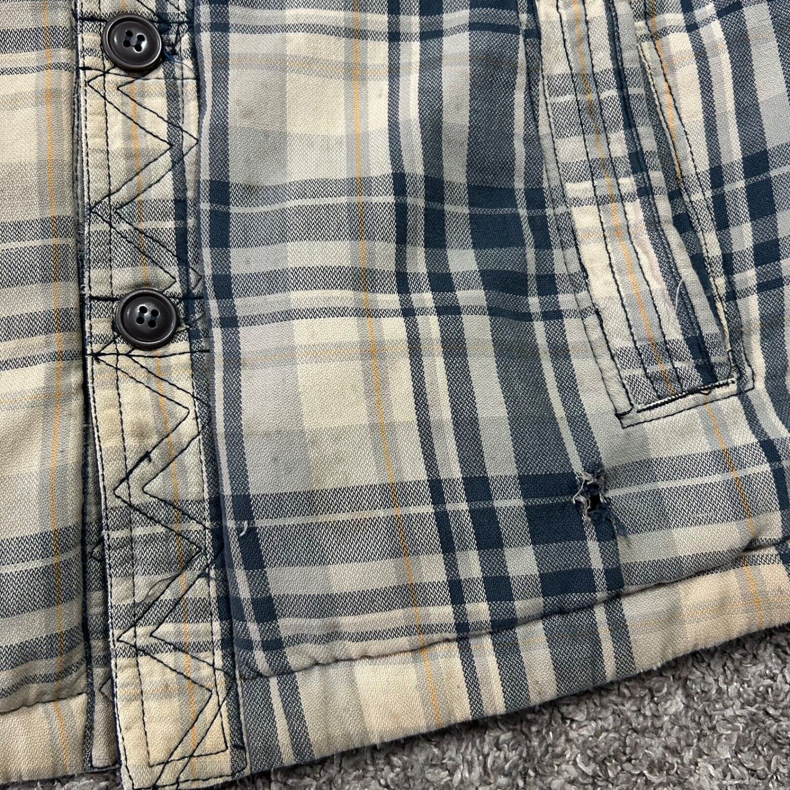 Vintage Thrashed Flannel Jacket Quilt Lined Button Up Plaid y2k Size US L / EU 52-54 / 3 - 5 Thumbnail