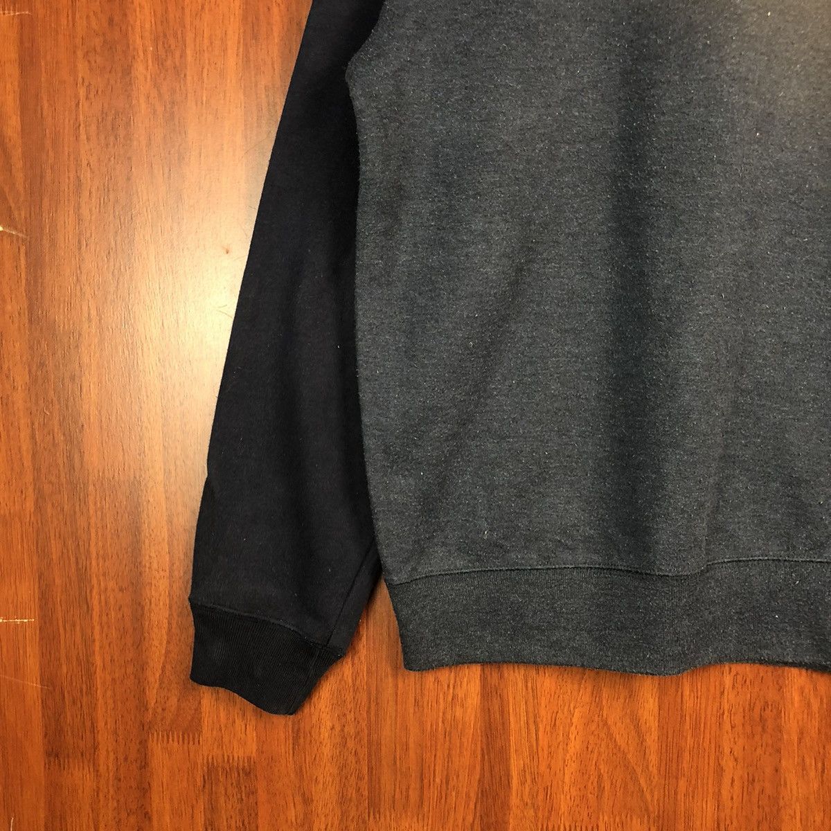 Uniqlo × Vintage Uniqlo Dark Blue Sweatshirt #7556 Size US M / EU 48-50 / 2 - 4 Thumbnail