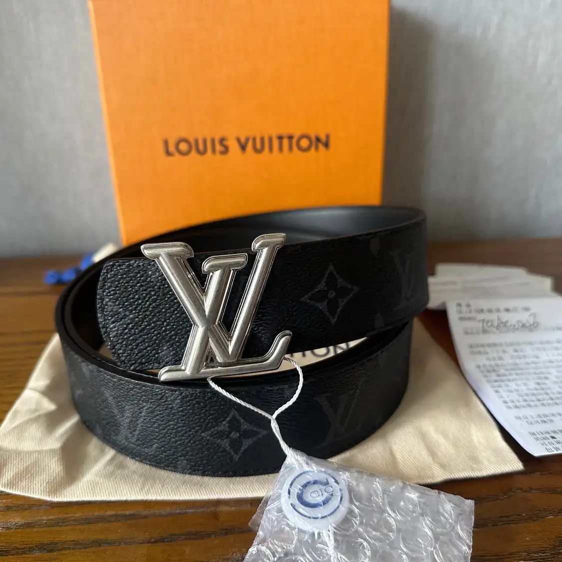 Louis Vuitton LOUIS VUITTON black coated canvas Men's belt long 115 cm wide 4 cm Size ONE SIZE - 1 Thumbnail