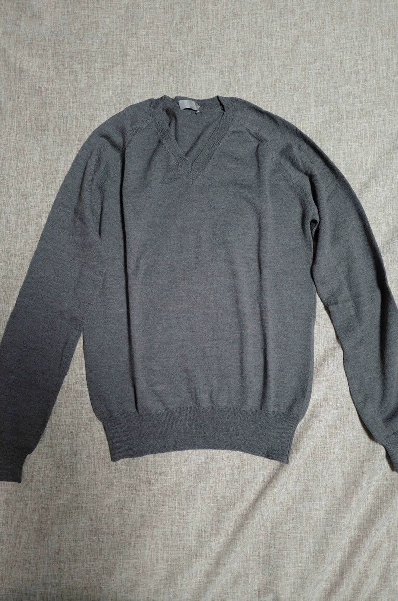 Dior Dior Classic grey V-neck wool sweater Size S / US 4 / IT 40 - 1 Thumbnail