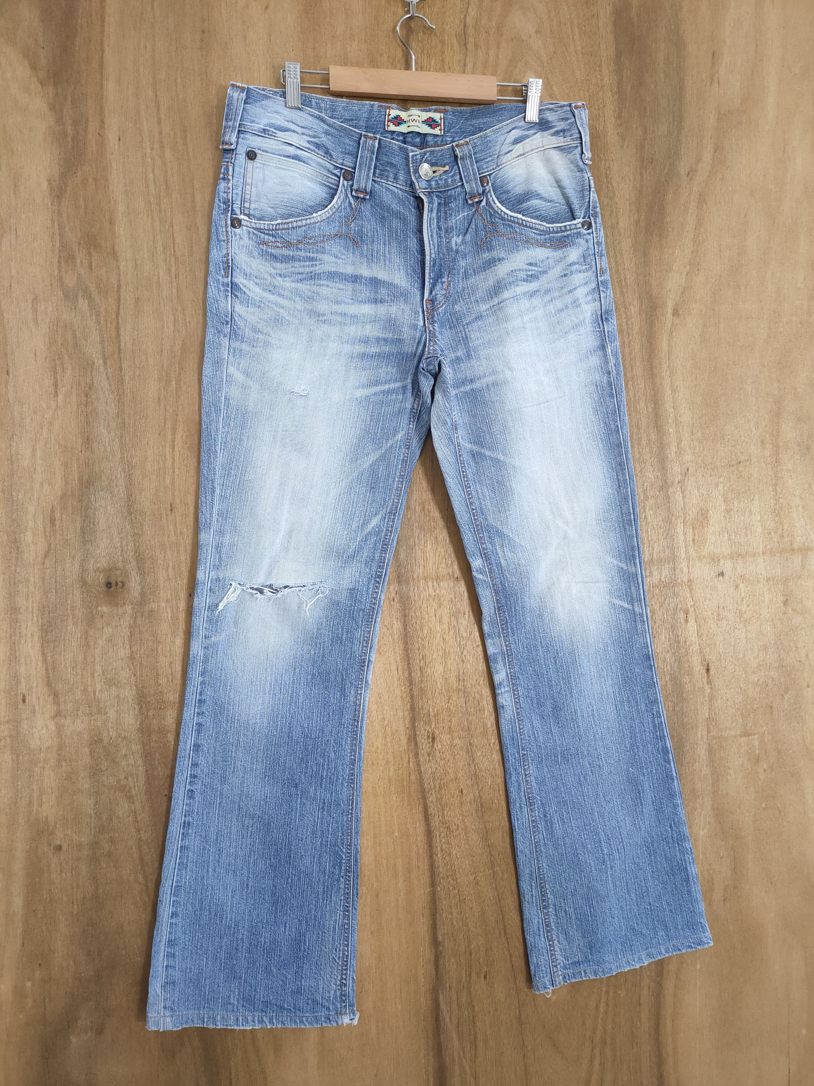 Edwin VINTAGE EDWIN BOOTCUT FLARE DISTRESSED JEAN DENIM Size US 33 - 2 Thumbnail
