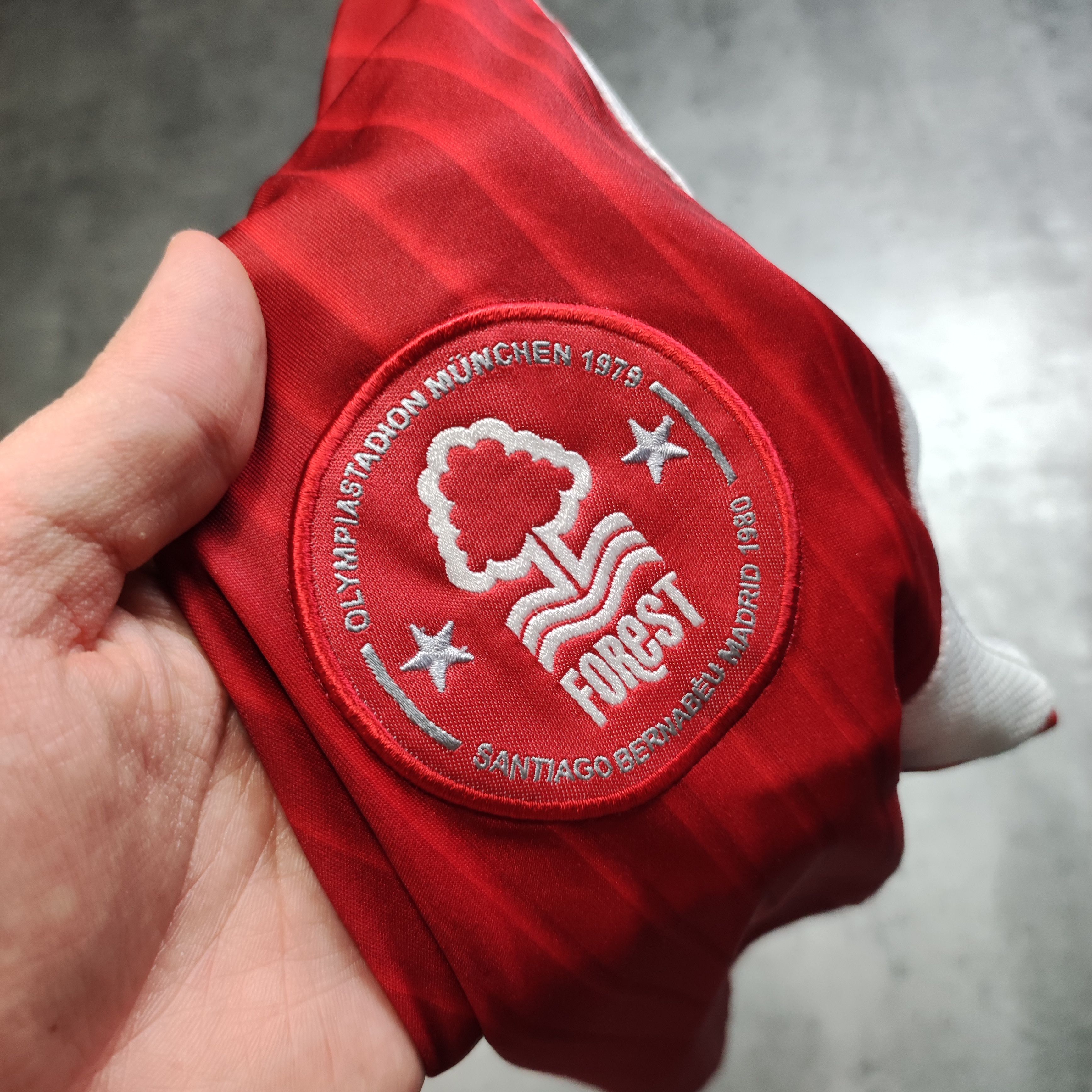 Vintage RARE Vintage Umbro x Notthingam Forest Football Home Jersey Size US S / EU 44-46 / 1 - 6 Thumbnail