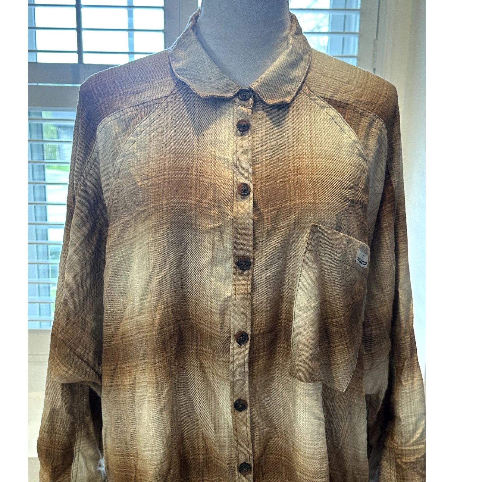Bdg BDG Urban Outfitters Plaid High Low Button Up Brown Cream S Size S / US 4 / IT 40 - 3 Thumbnail