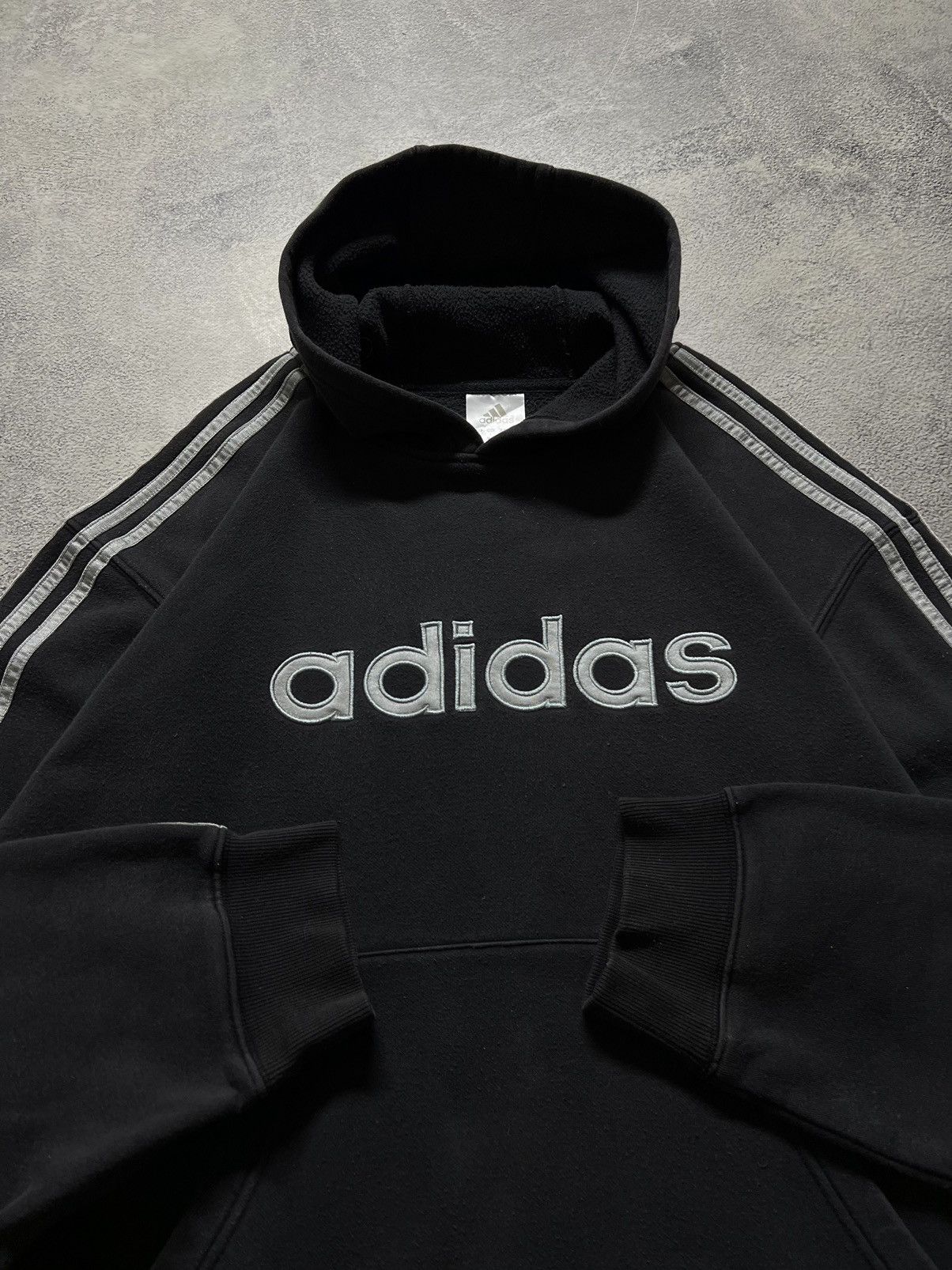 Adidas × Vintage Vintage Y2k Adidas 🖤 Spellout Big Logo Hoodie 00’s Size US L / EU 52-54 / 3 - 2 Thumbnail