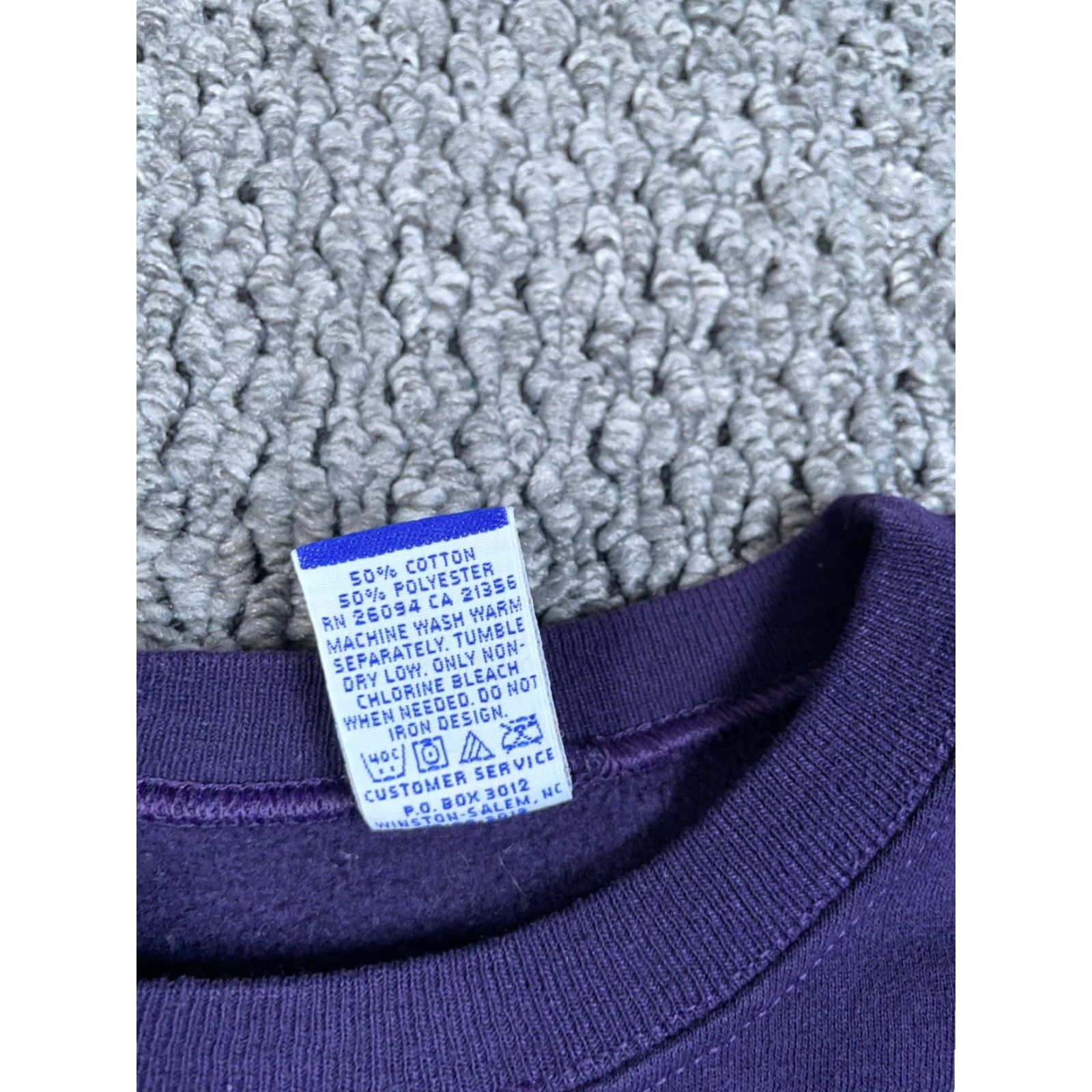 Champion VINTAGE Champion Sweatshirt Crewneck Adult Large Purple 90s Logo 50/50 Men Pullover Size US L / EU 52-54 / 3 - 4 Thumbnail
