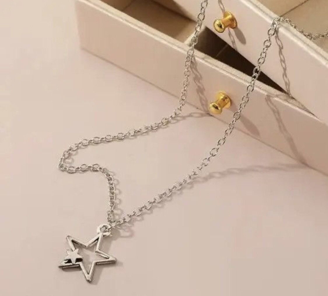 Jewelry Star Pentagram Necklace Chain Size ONE SIZE - 4 Thumbnail