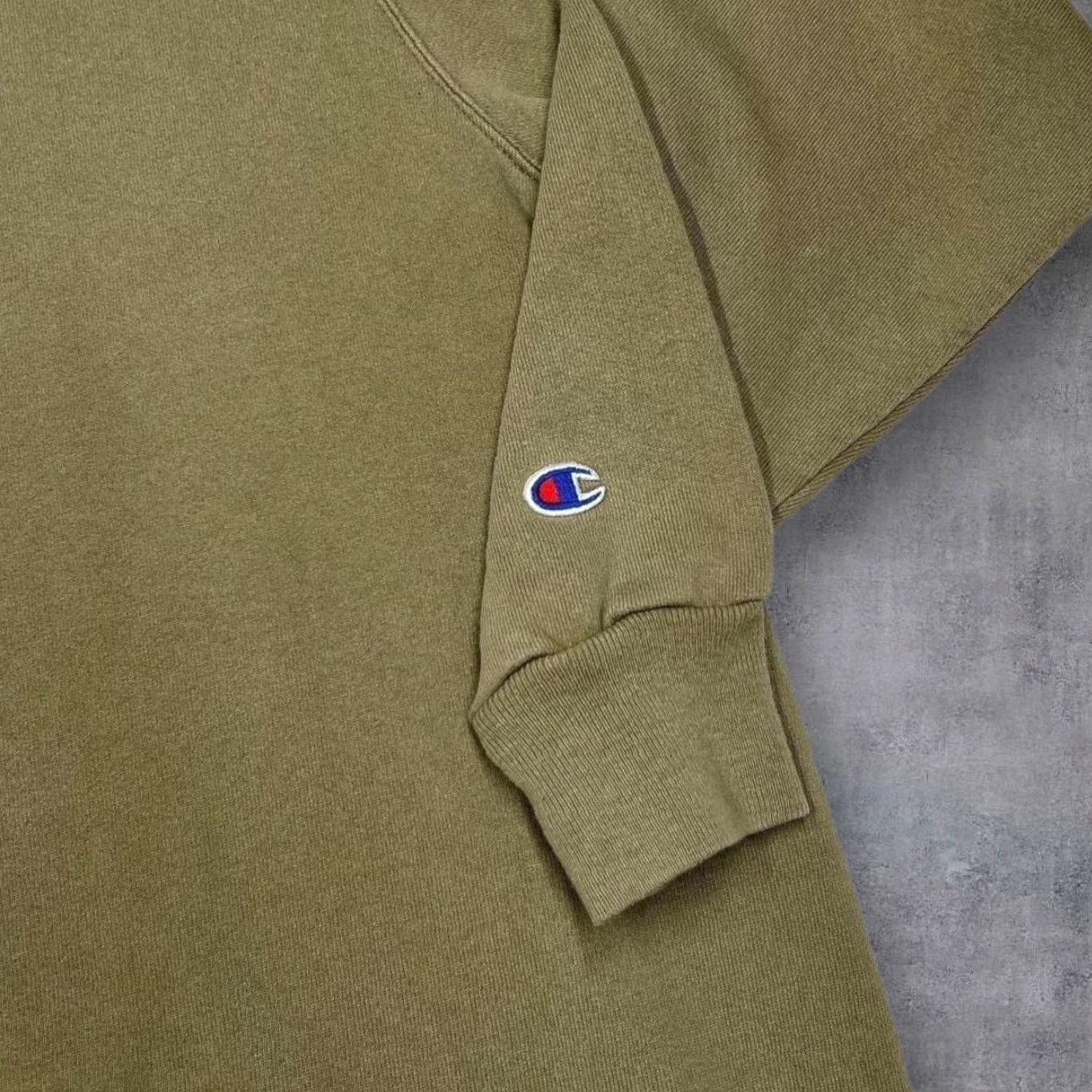 Champion VINTAGE Champion Embroidered Sweatshirt Khaki Green Distressed XL Mens Pullover Crew Neck Cap Size US XL / EU 56 / 4 - 5 Thumbnail