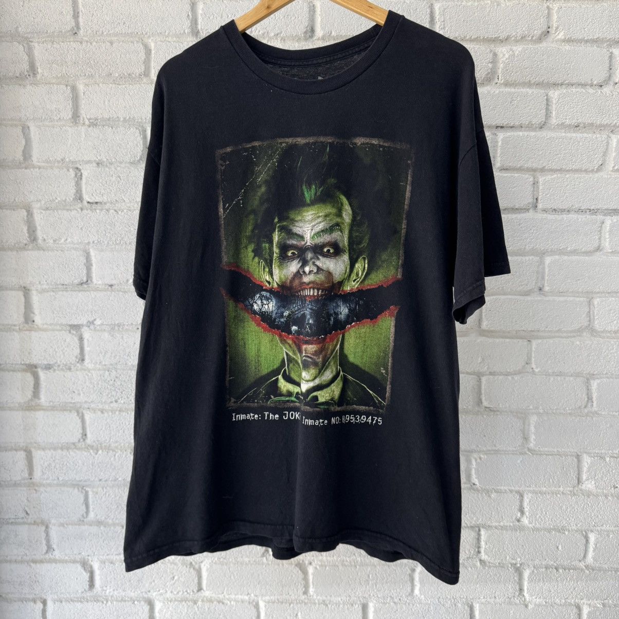 DC Comics Joker Tee Size US XL / EU 56 / 4 - 1 Thumbnail