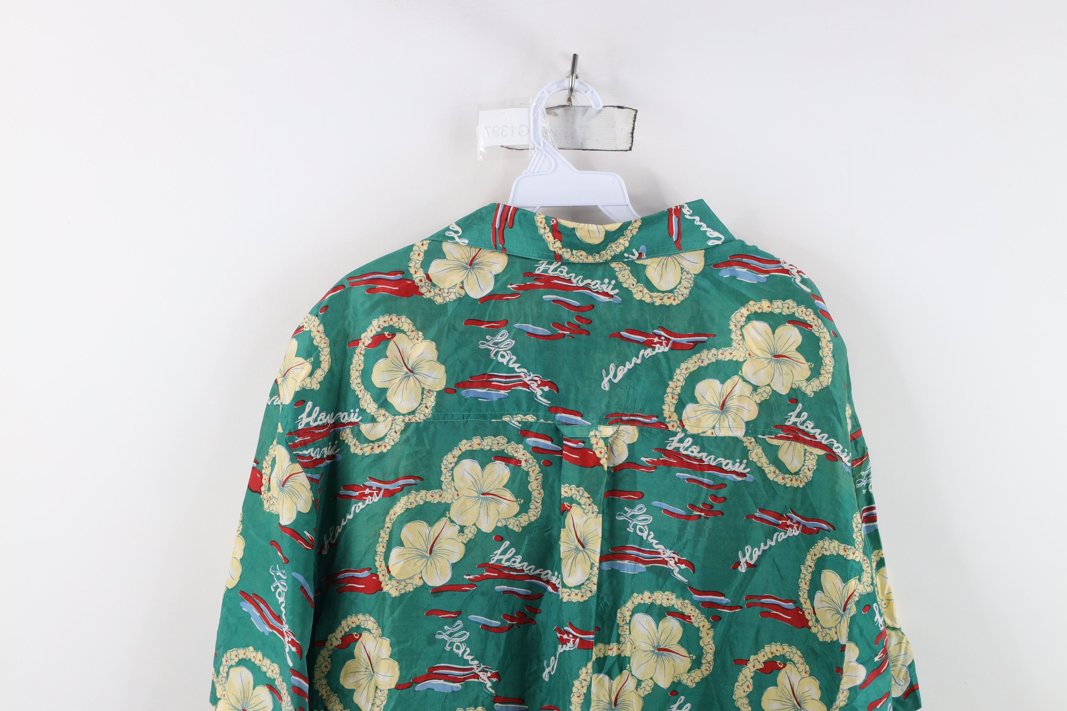 Vintage Vintage 90s Streetwear Hawaiian Luau Collared Button Shirt Size US XL / EU 56 / 4 - 13 Thumbnail
