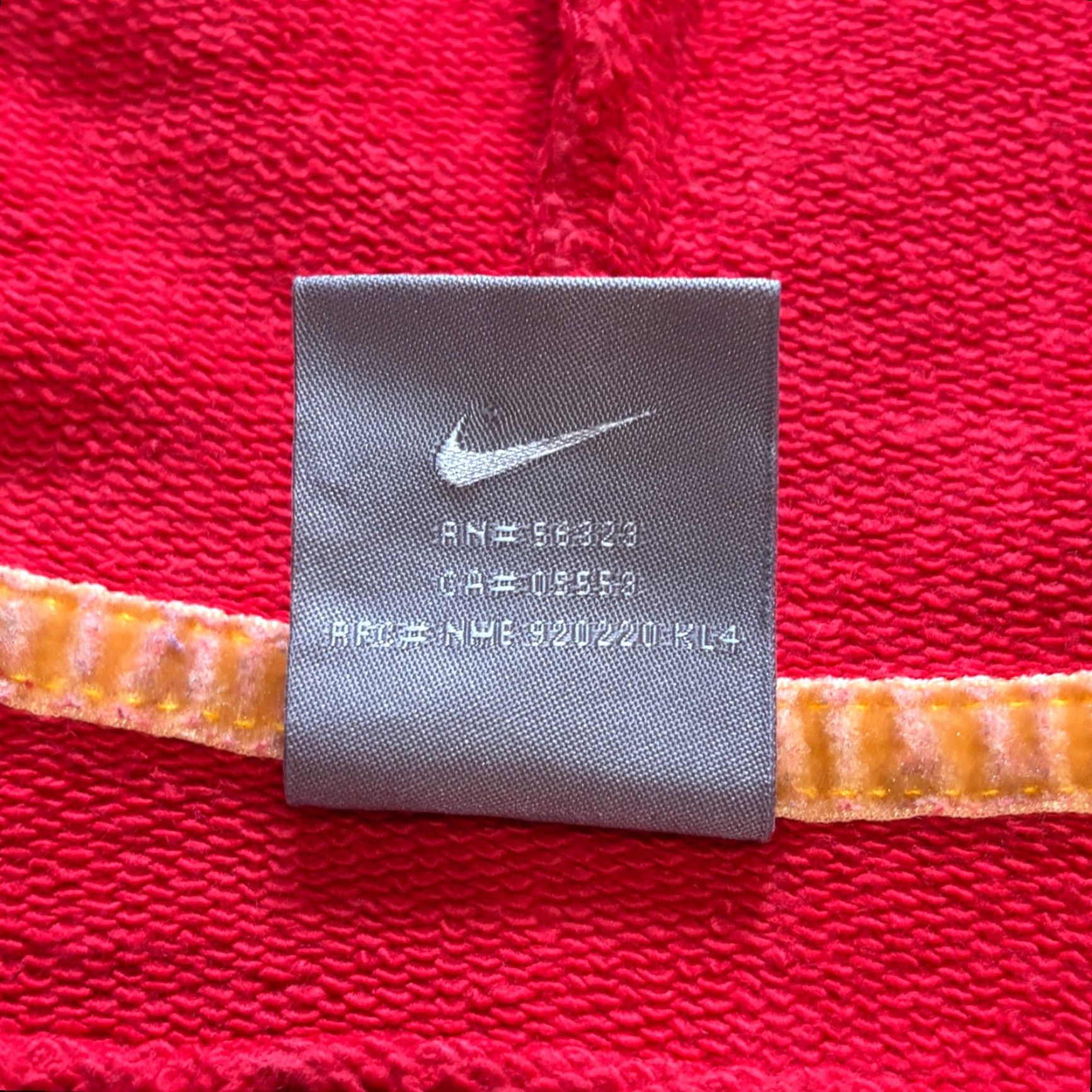 Nike VINTAGE Nike Hoodie Women Medium Red Full Zip Raglan Embroidered Sweatshirt Size M / US 6-8 / IT 42-44 - 4 Thumbnail