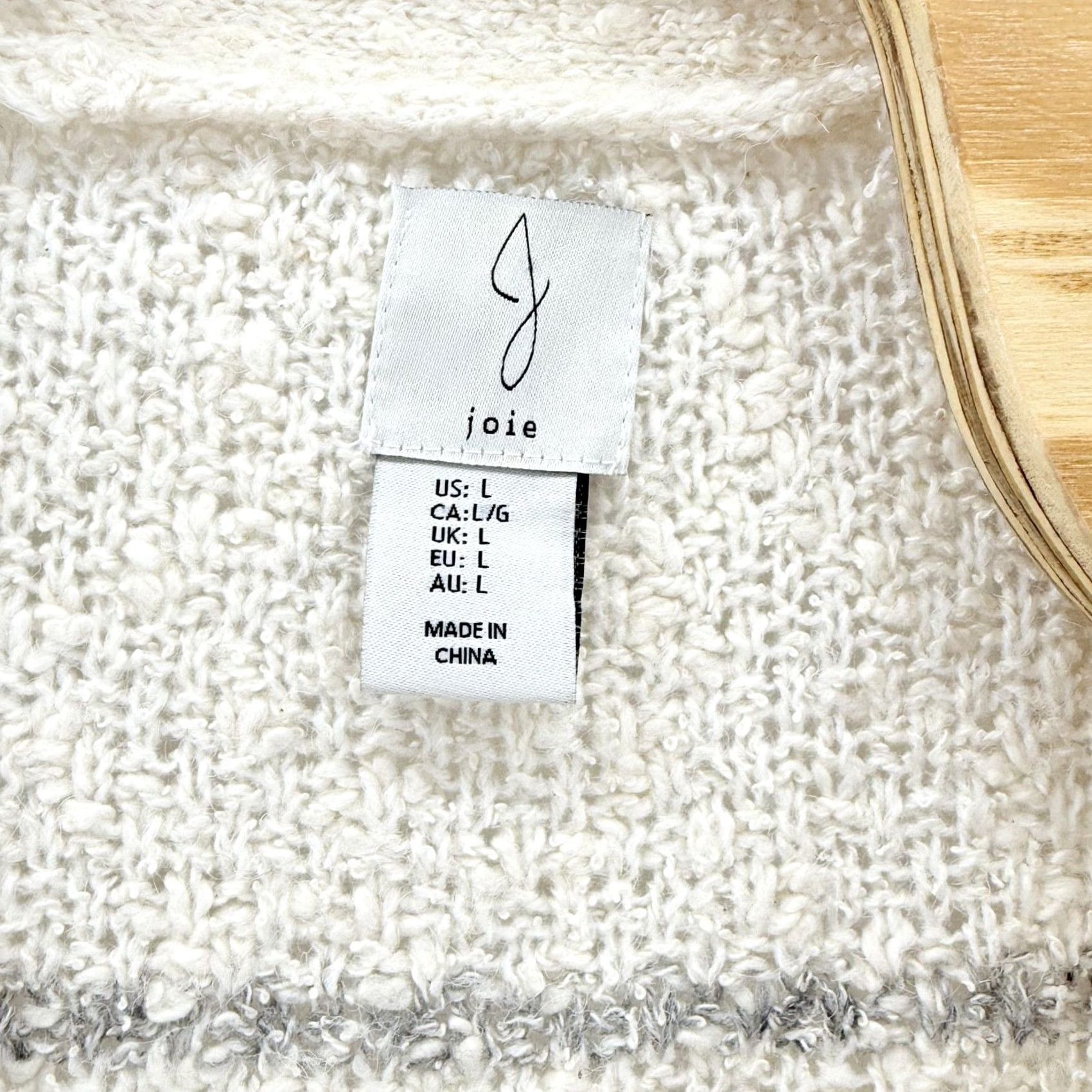 Joie VINTAGE Joie Sweater Womens Large Cream Gray Plaid Button Cardigan Soft Knit Boucle NWT Size L / US 10 / IT 46 - 2 Thumbnail