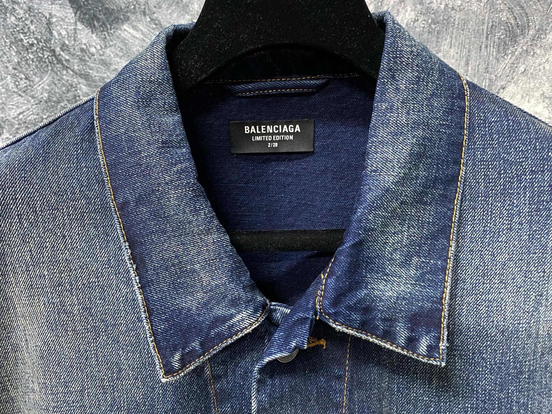 Balenciaga balenciaga limited edition denim jacket Size US XS / EU 42 / 0 - 3 Thumbnail