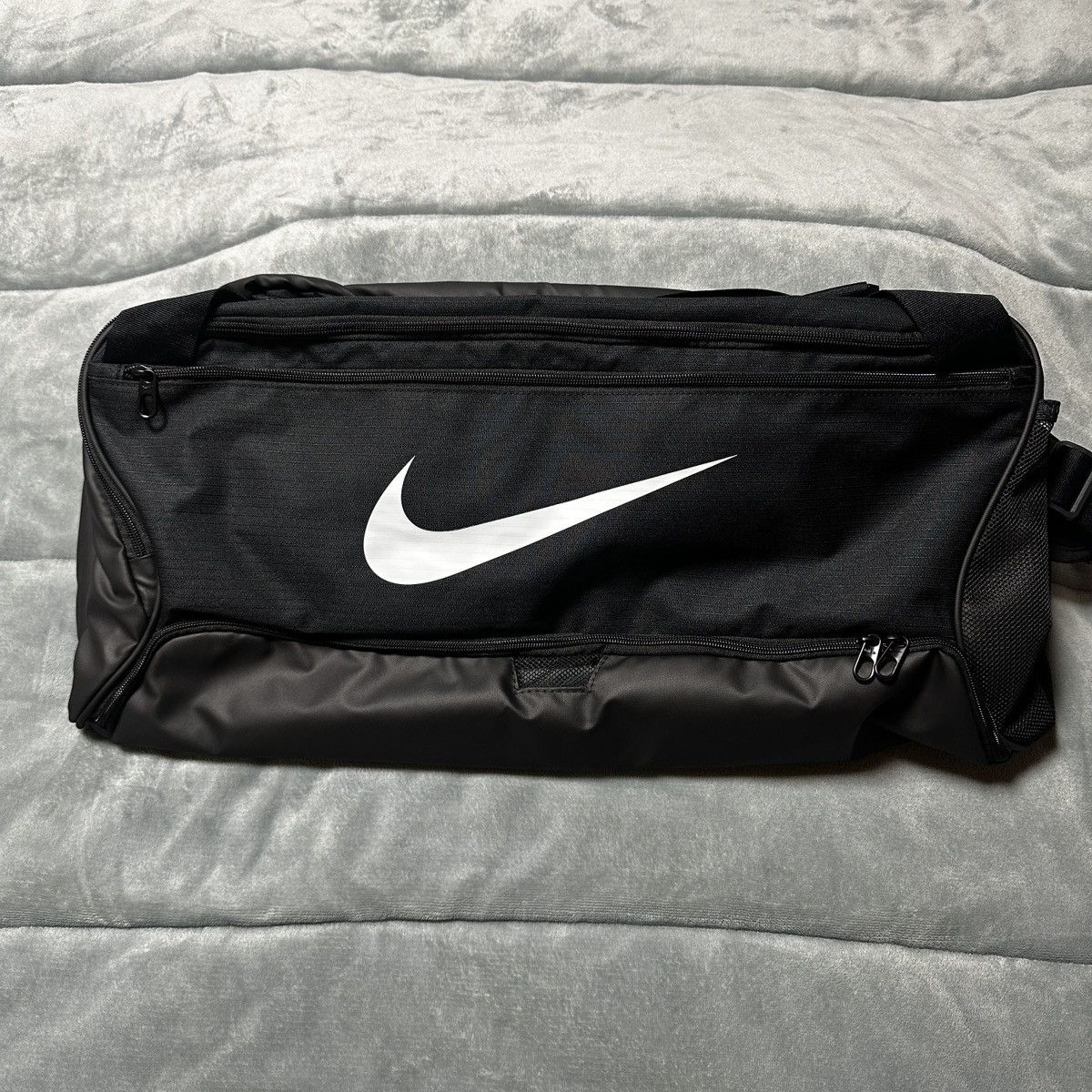 Nike NEW Nike Brasilia Training Medium Duffle Gym Bag, BA5955-010 Size 46 - 14 Thumbnail
